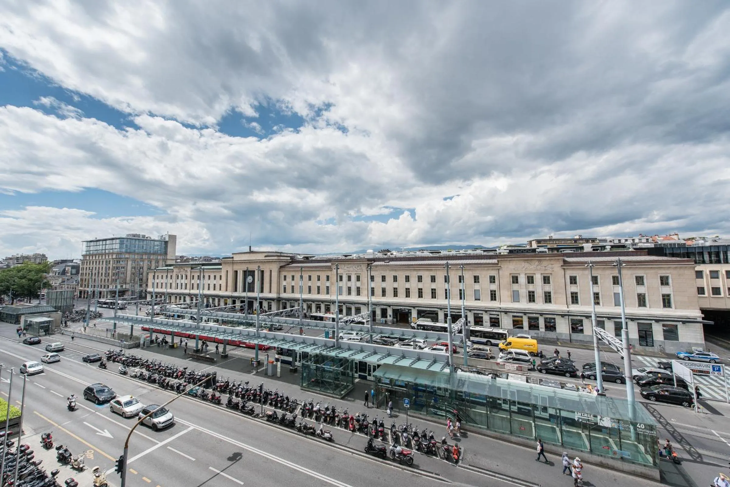 Landmark view in Hotel Bernina Geneva