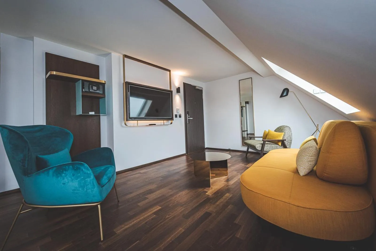 TV and multimedia in Hotel Bernina Geneva