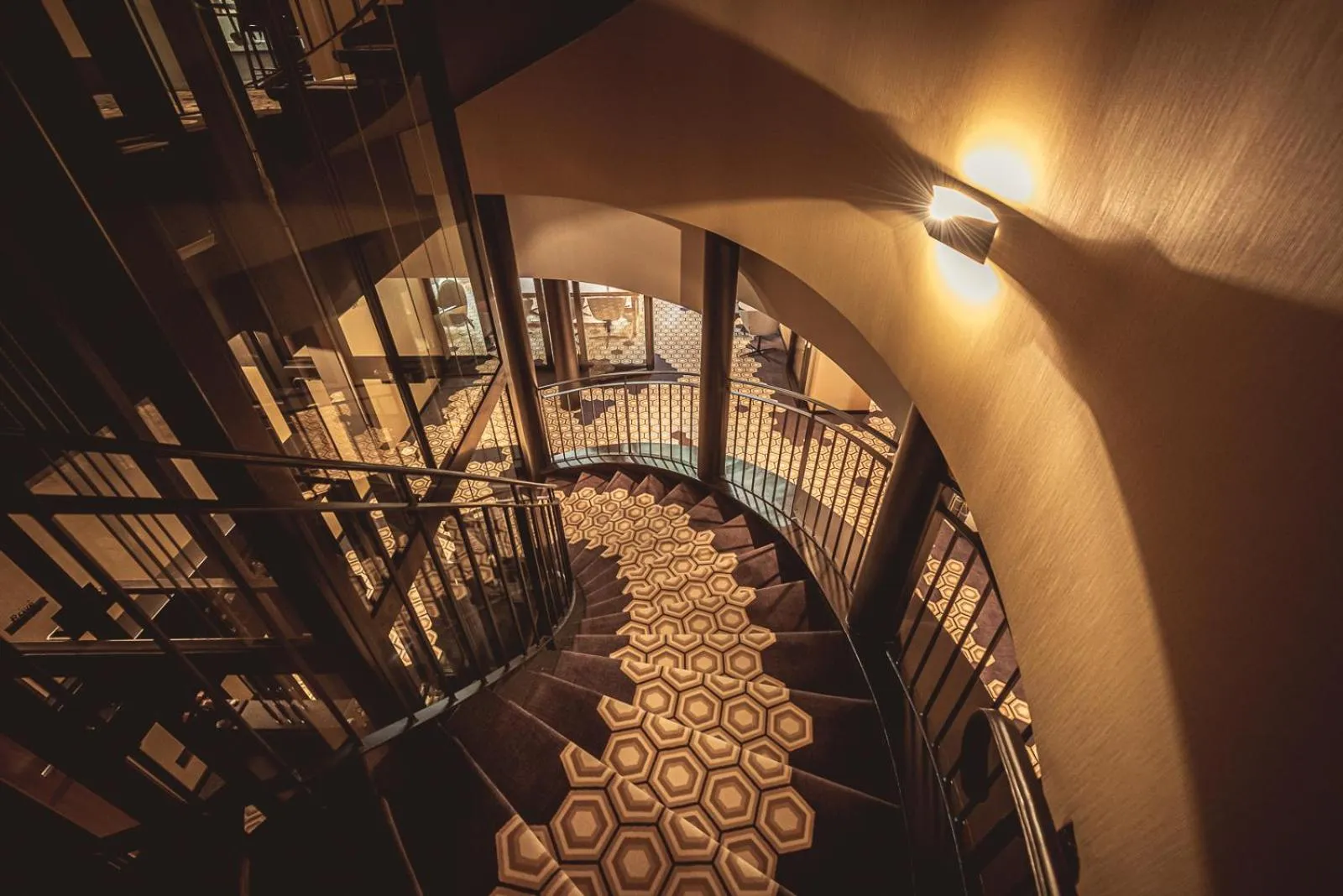 Property building in Hotel Bernina Geneva