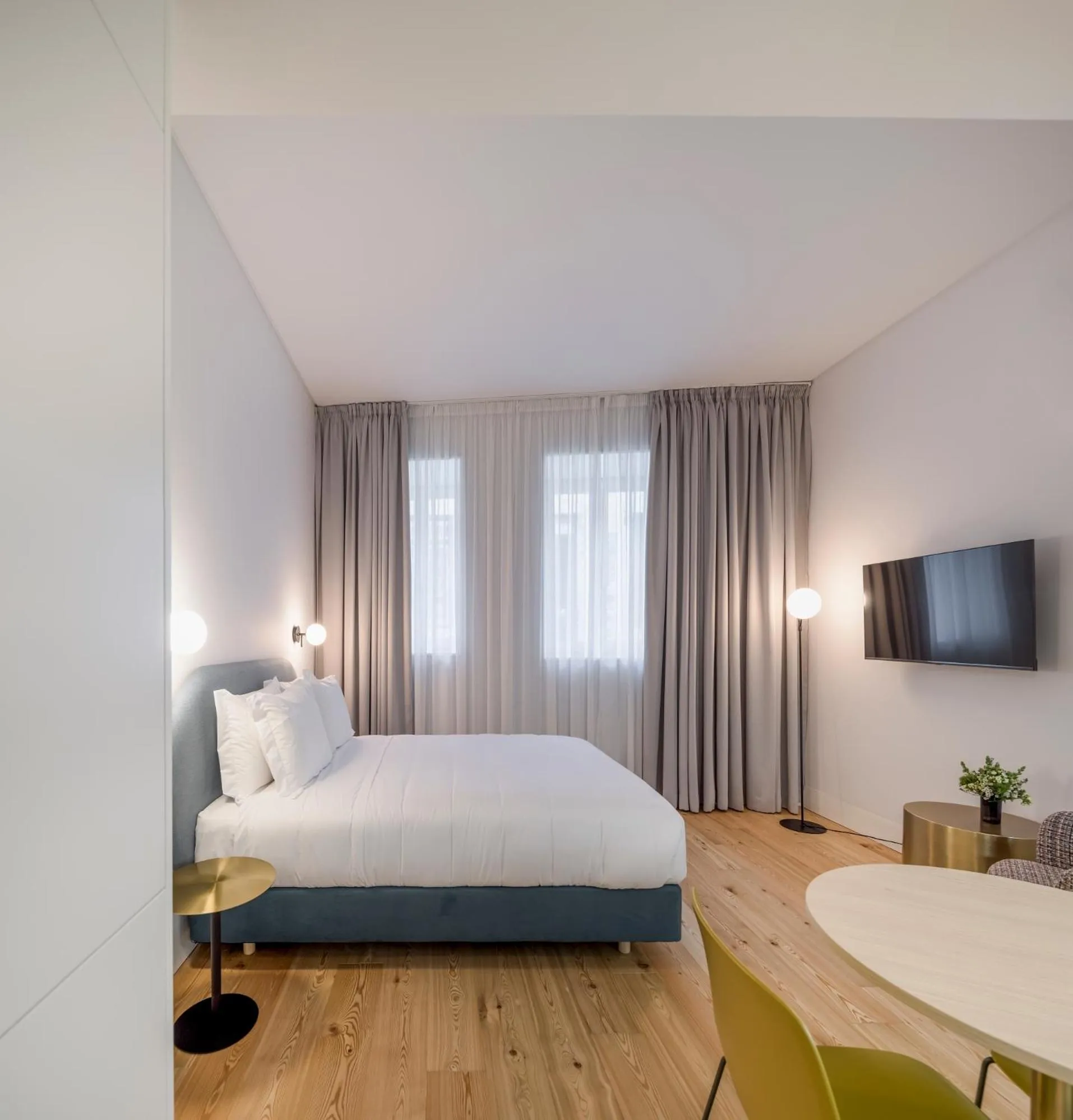 Bedroom, Bed in Lisbon Serviced Apartments - Mouraria
