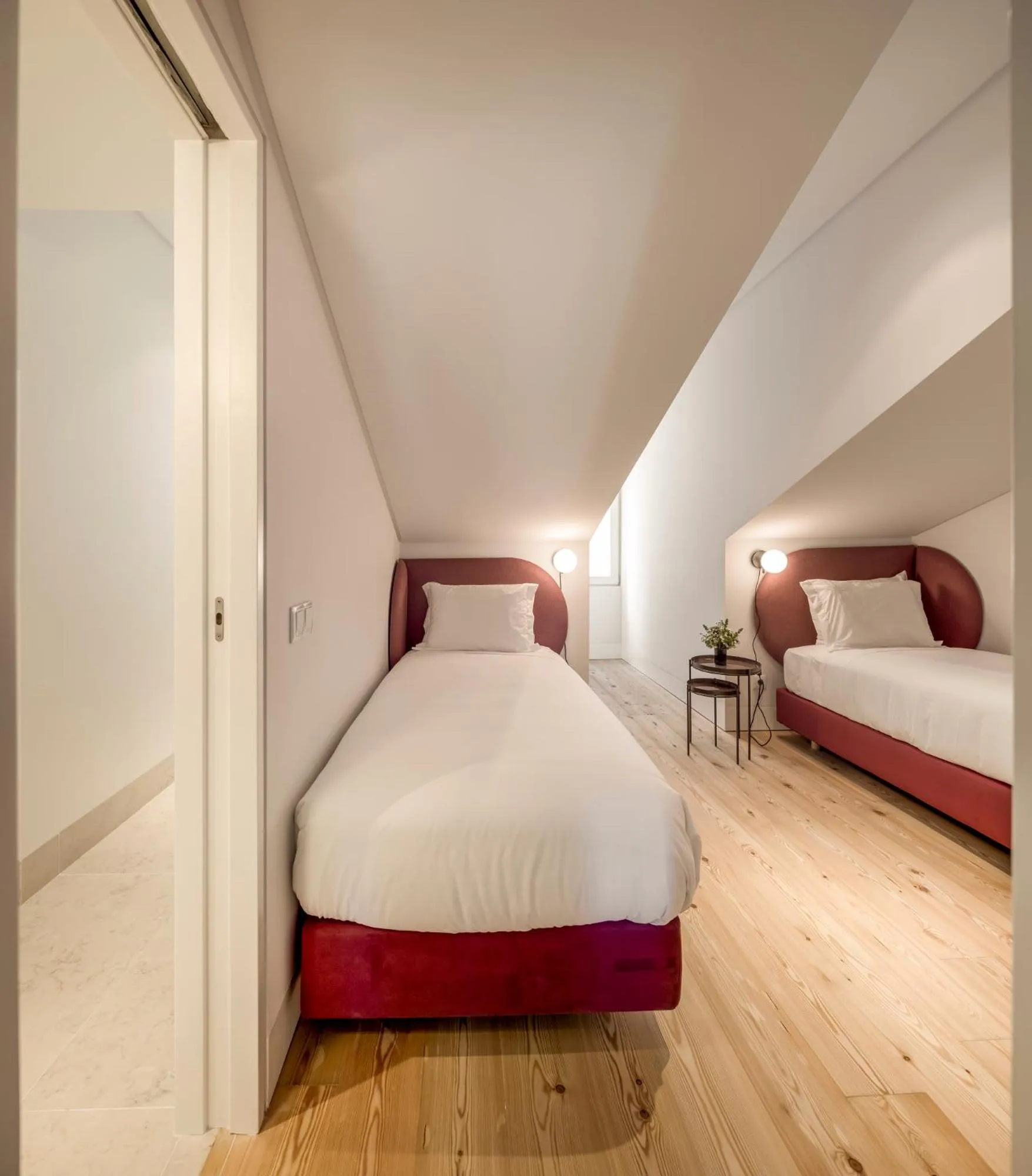 Bedroom, Bed in Lisbon Serviced Apartments - Mouraria