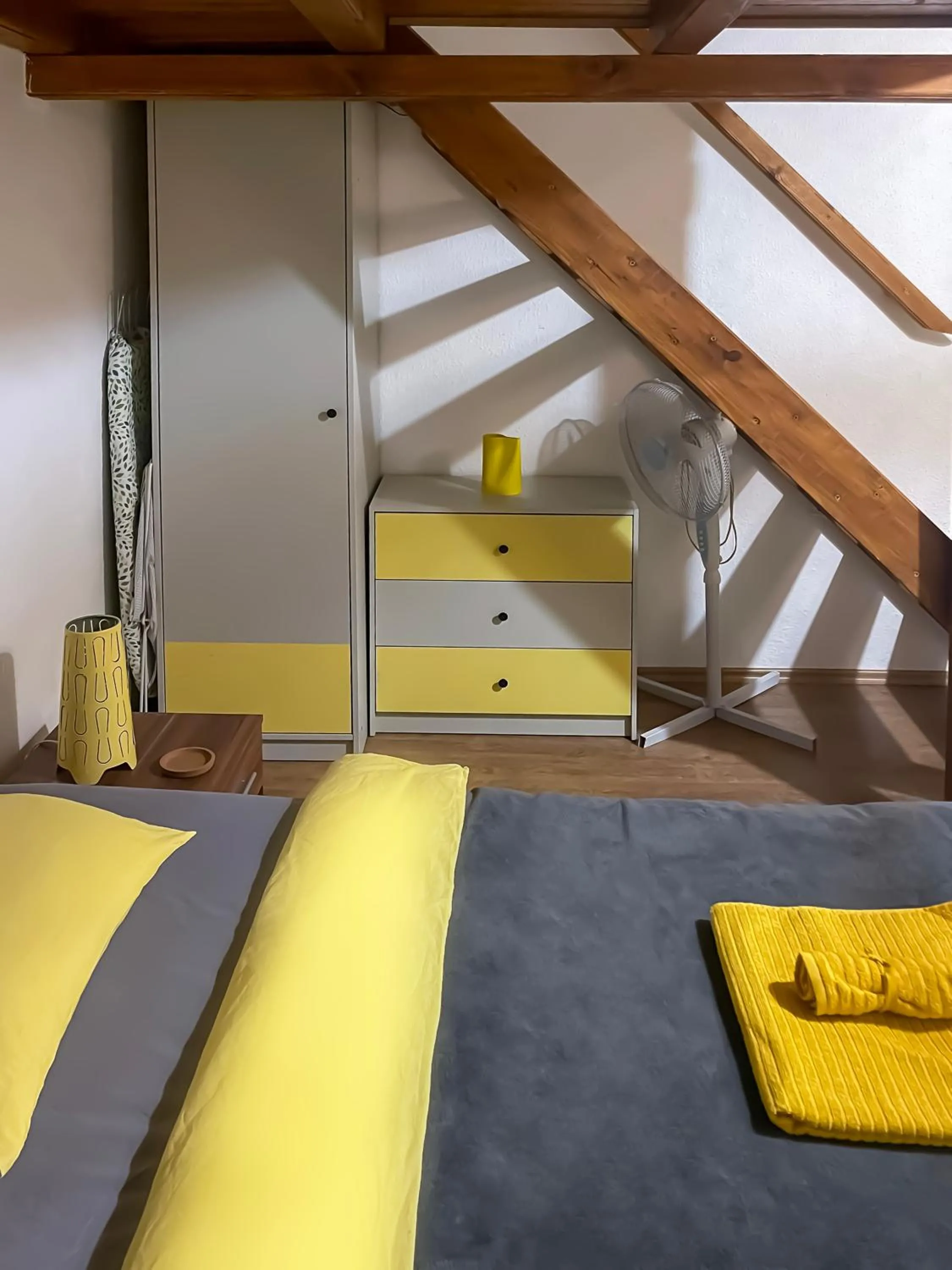 wardrobe, Bed in La Stella di Budapest