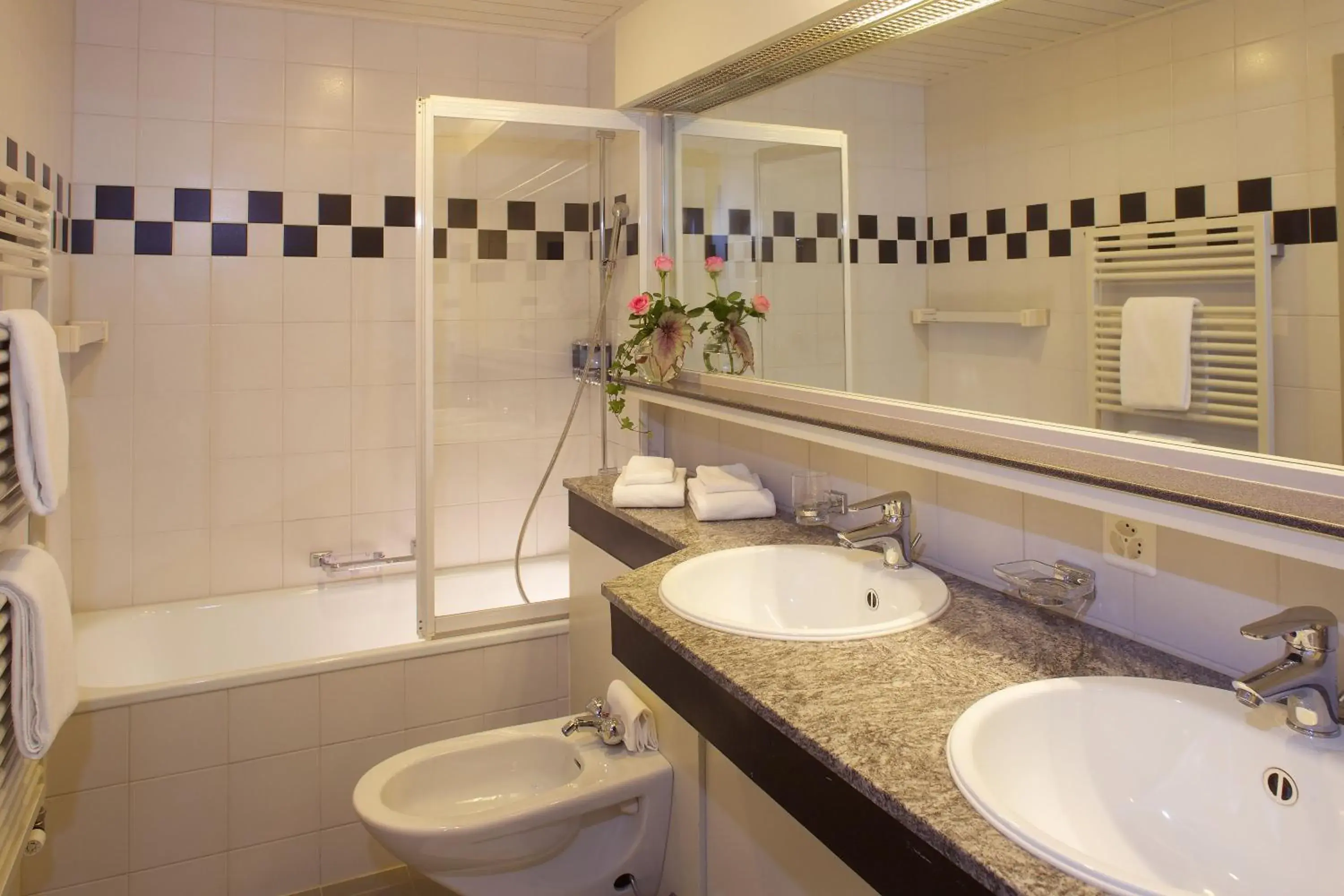 Double Room Deluxe - Garden View with A/C in Belvedere Swiss Quality Hotel Double Room Deluxe - Garden View with A/C in Belvedere Swiss Quality Hotel