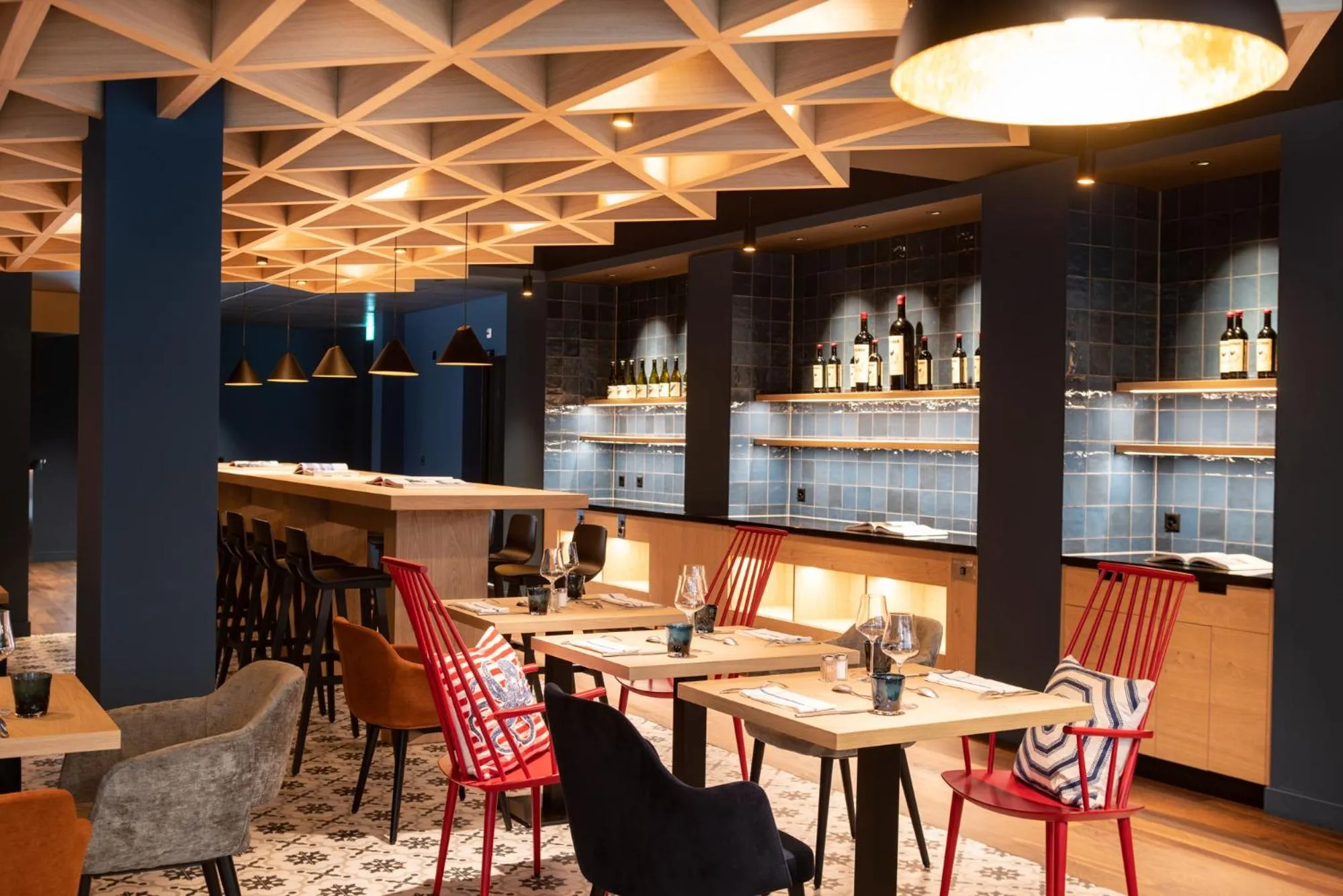 Restaurant/places to eat in The HEY HOTEL