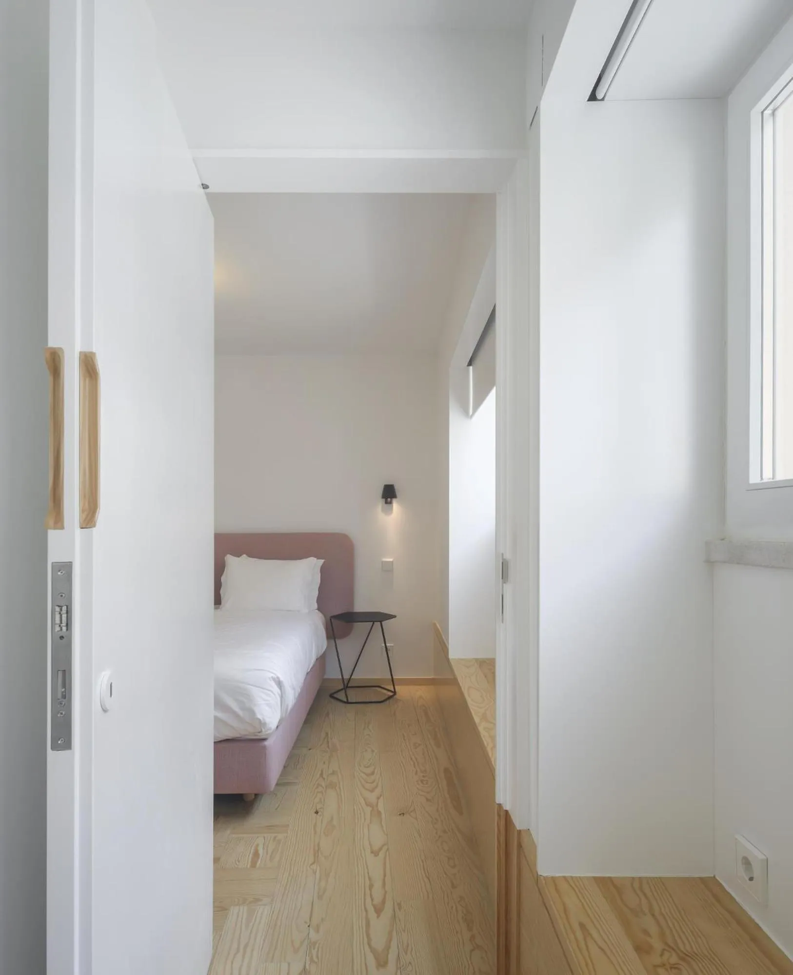 Bedroom, Bed in Lisbon Serviced Apartments - Principe Real
