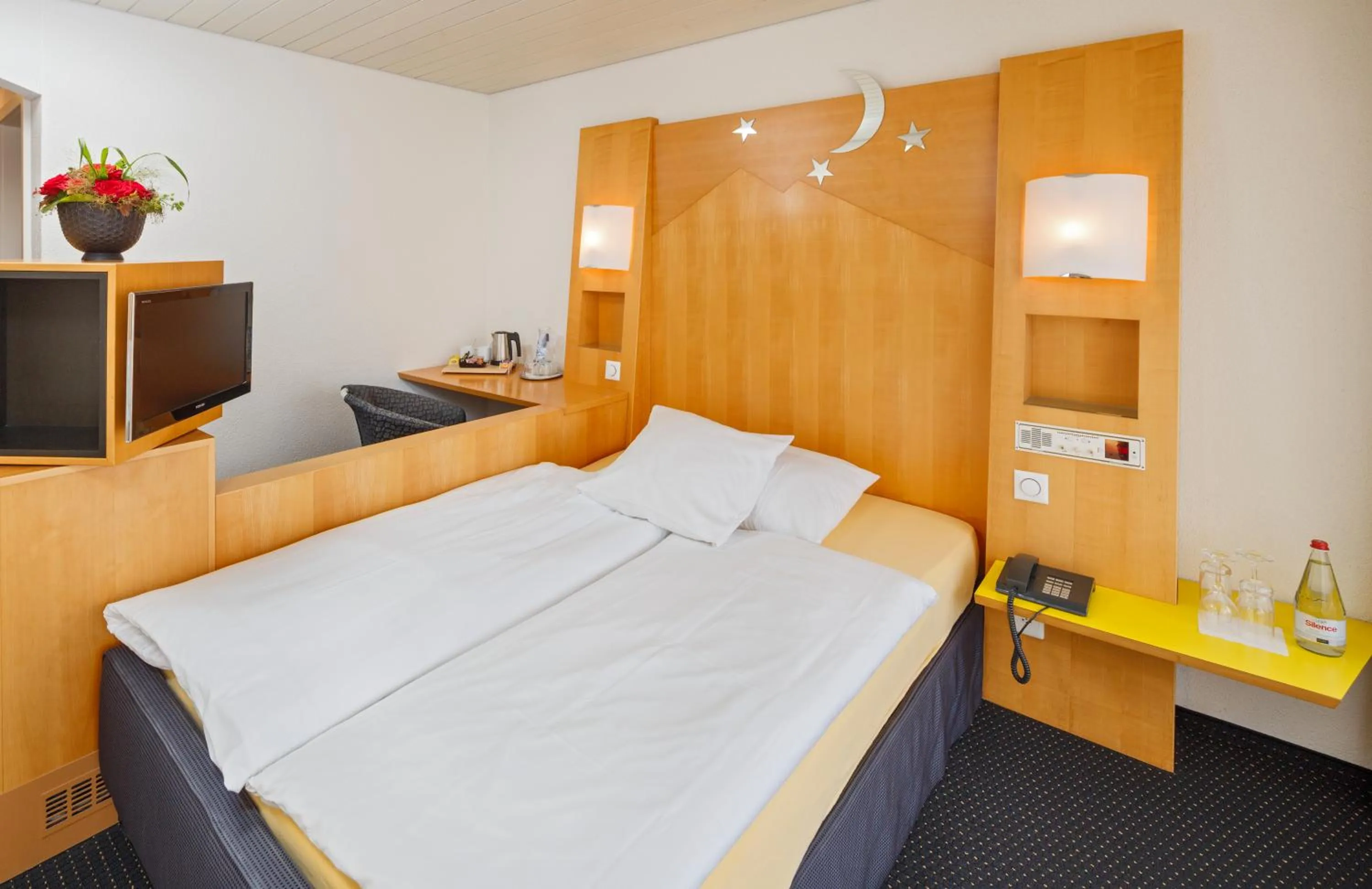 Bedroom, Bed in Stella Swiss Quality Hotel