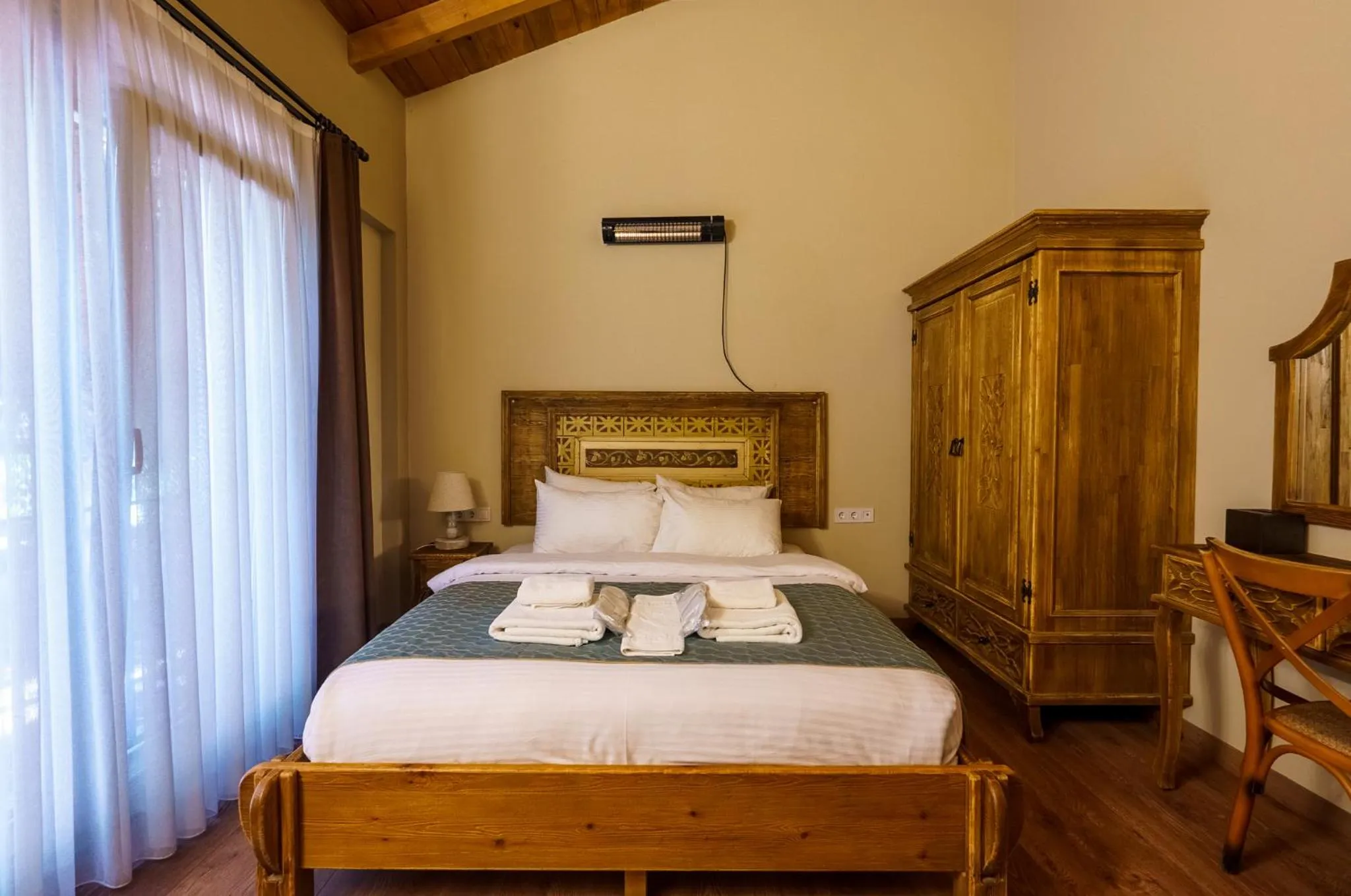 Bed in Alaçatı Aura Plus