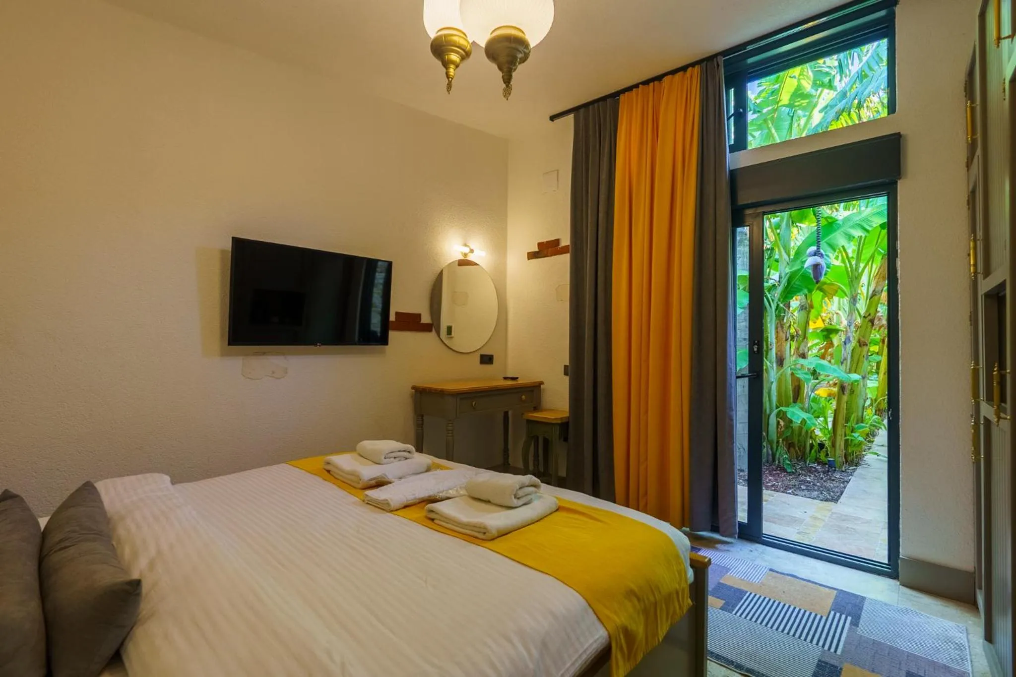 Bed in Alaçatı Aura Plus