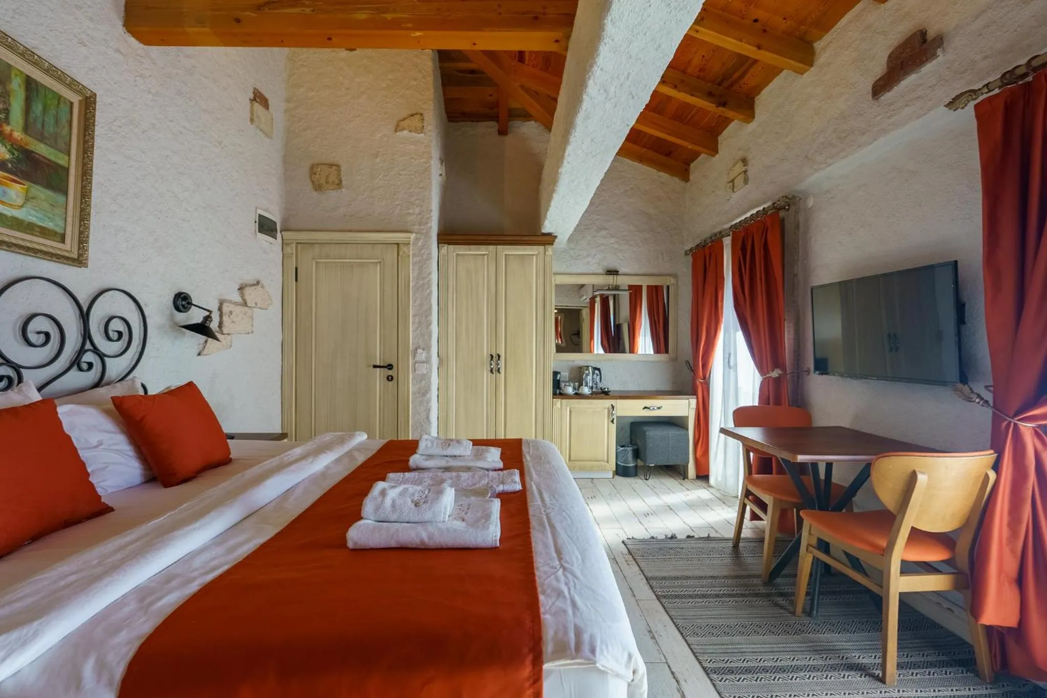 Bed in Alaçatı Aura Plus