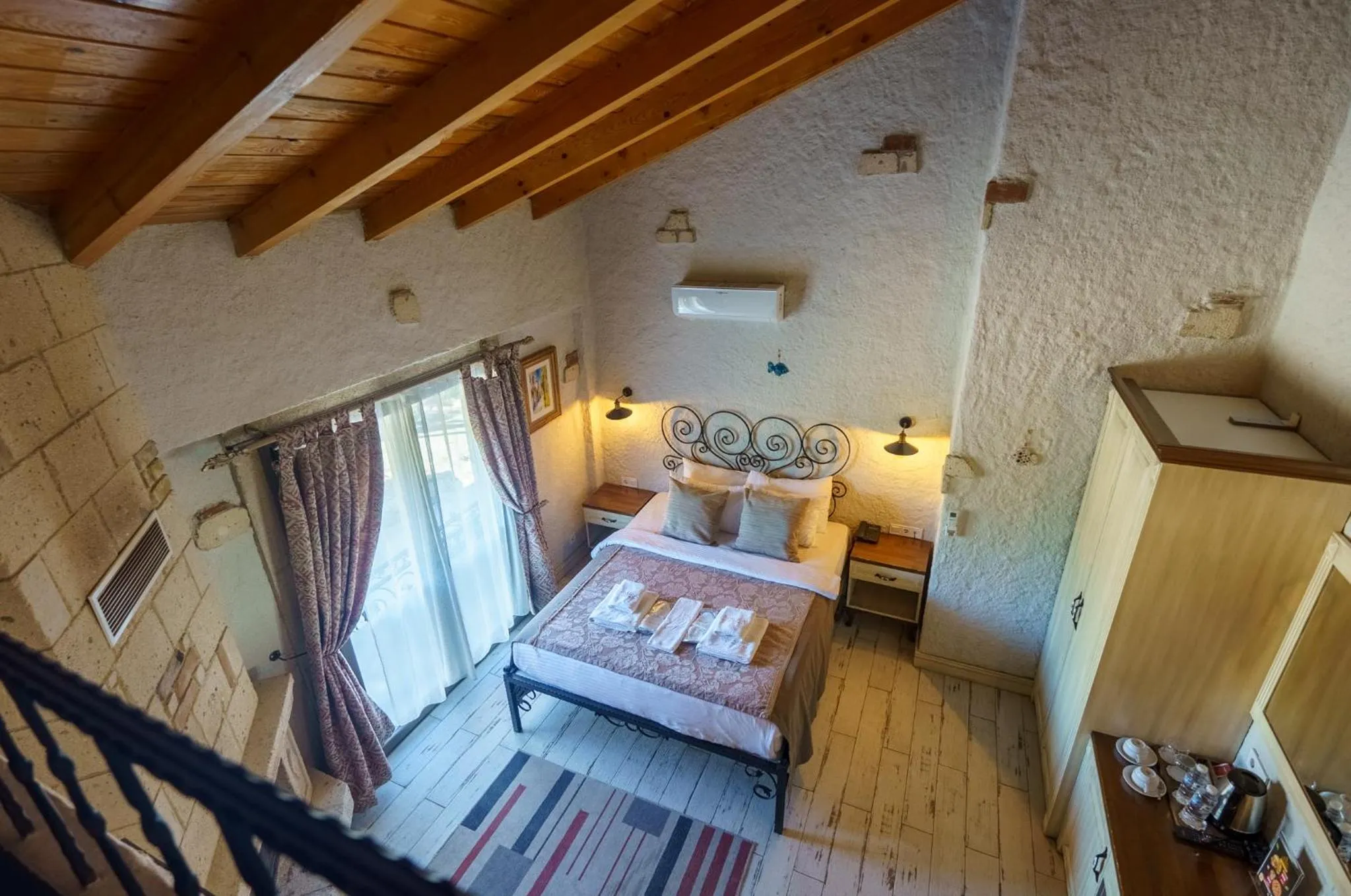 Bed in Alaçatı Aura Plus