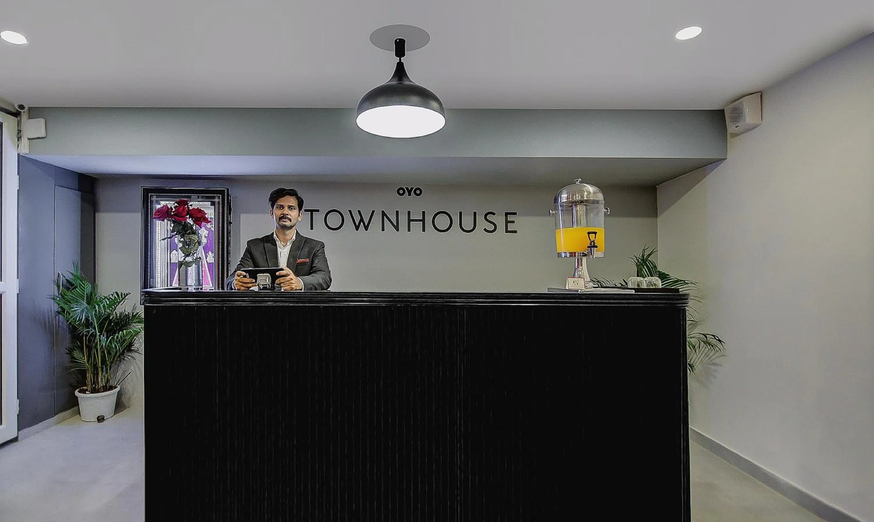 Lobby or reception in Super Townhouse Global Village Tech Park Near Kengeri Bus Terminal Metro Station