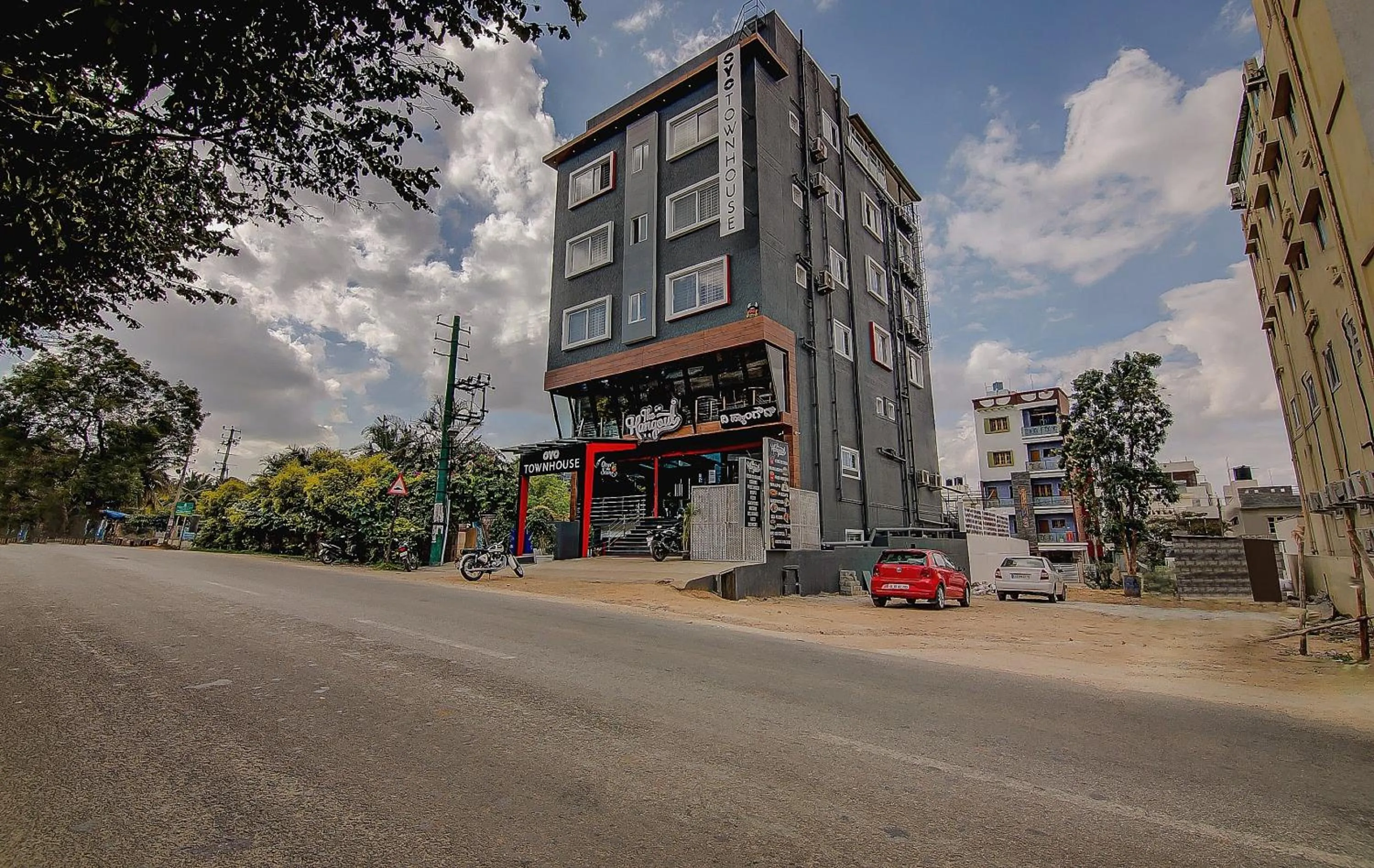 Facade/entrance in Super Townhouse Global Village Tech Park Near Kengeri Bus Terminal Metro Station