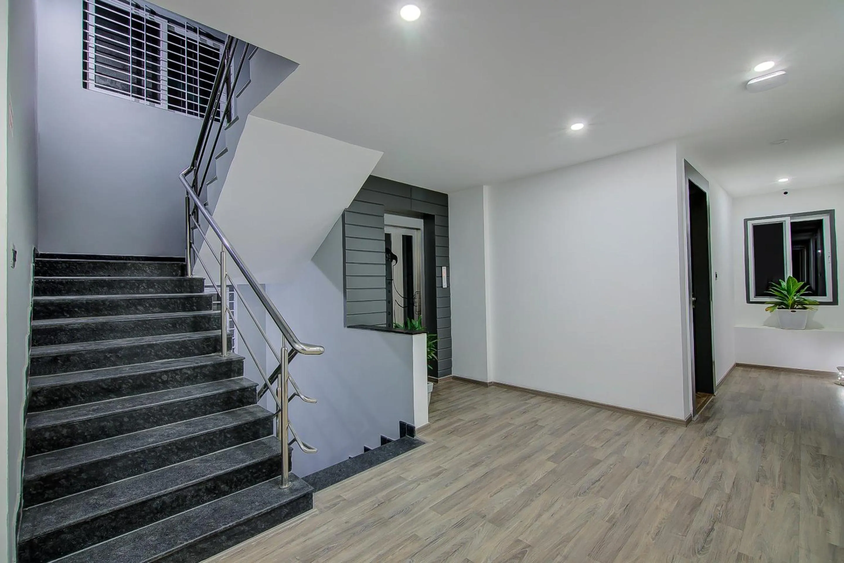 Lobby or reception in Super Townhouse Global Village Tech Park Near Kengeri Bus Terminal Metro Station