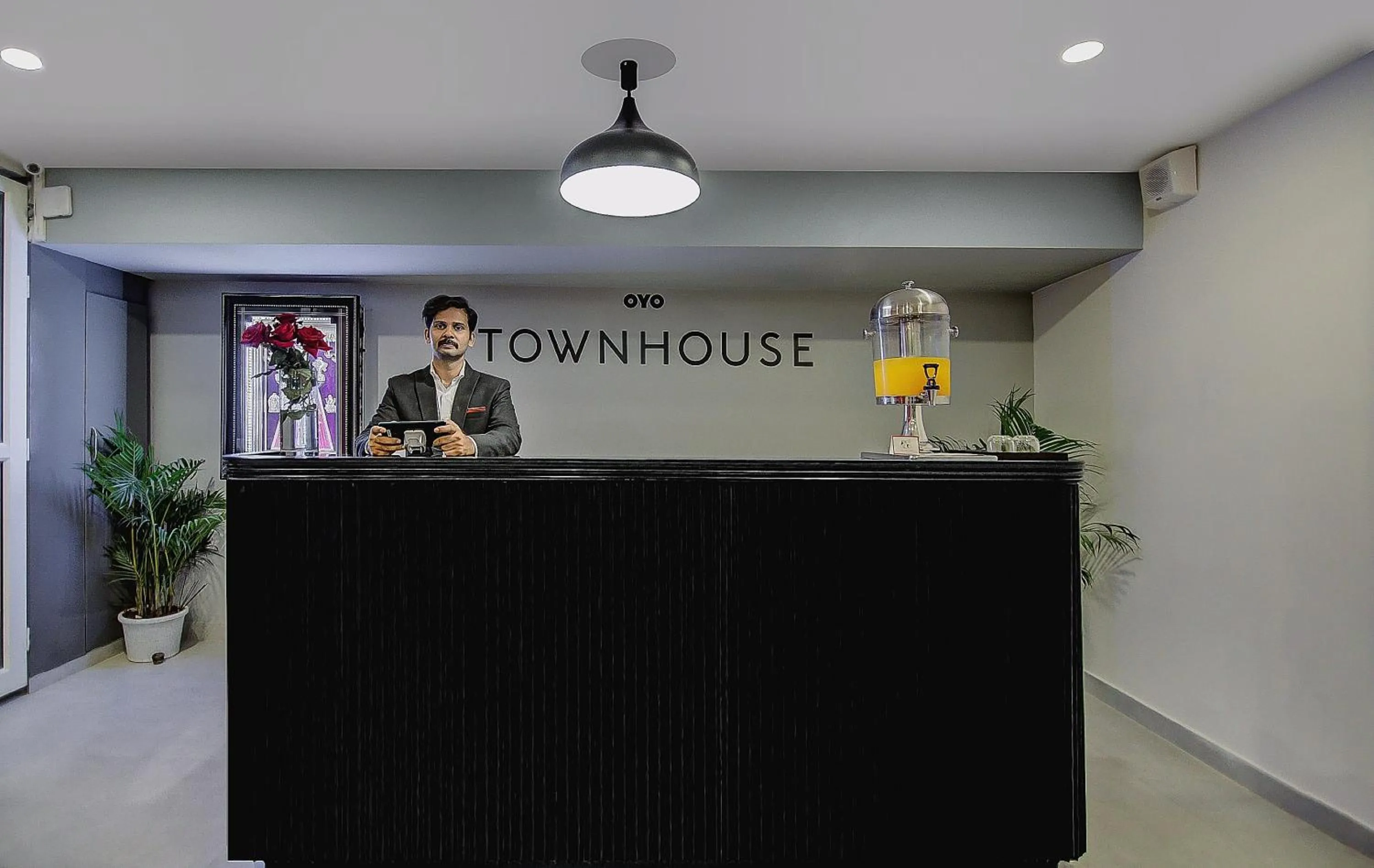 Lobby or reception in Super Townhouse Global Village Tech Park Near Kengeri Bus Terminal Metro Station