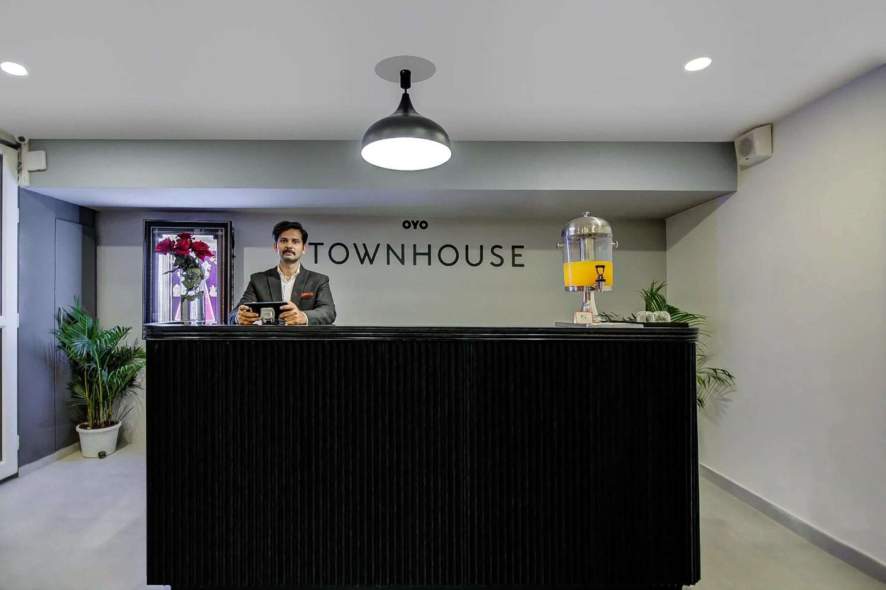 Lobby or reception in Super Townhouse Global Village Tech Park Near Kengeri Bus Terminal Metro Station