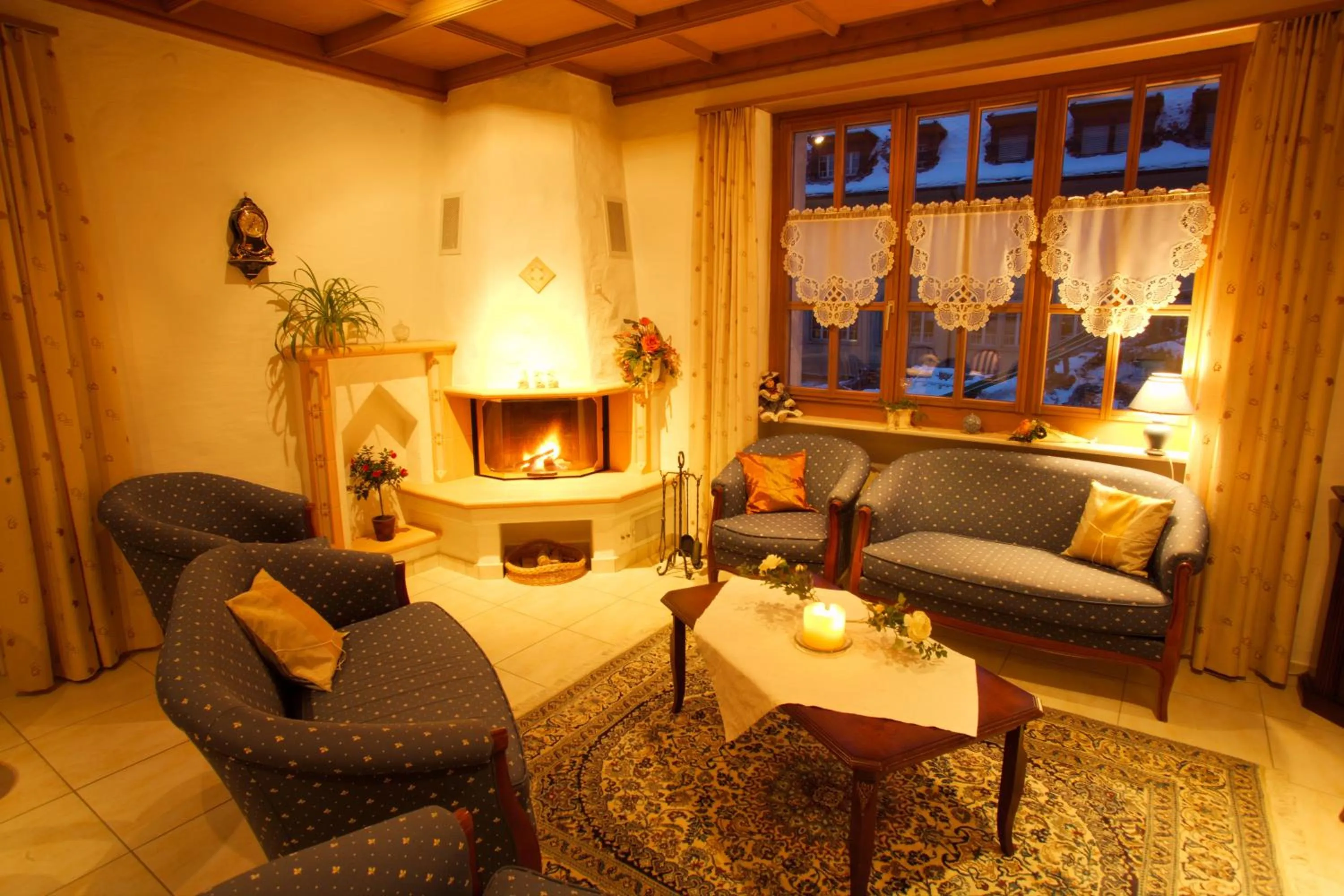 Communal lounge/ TV room in Bernerhof Swiss Quality Hotel