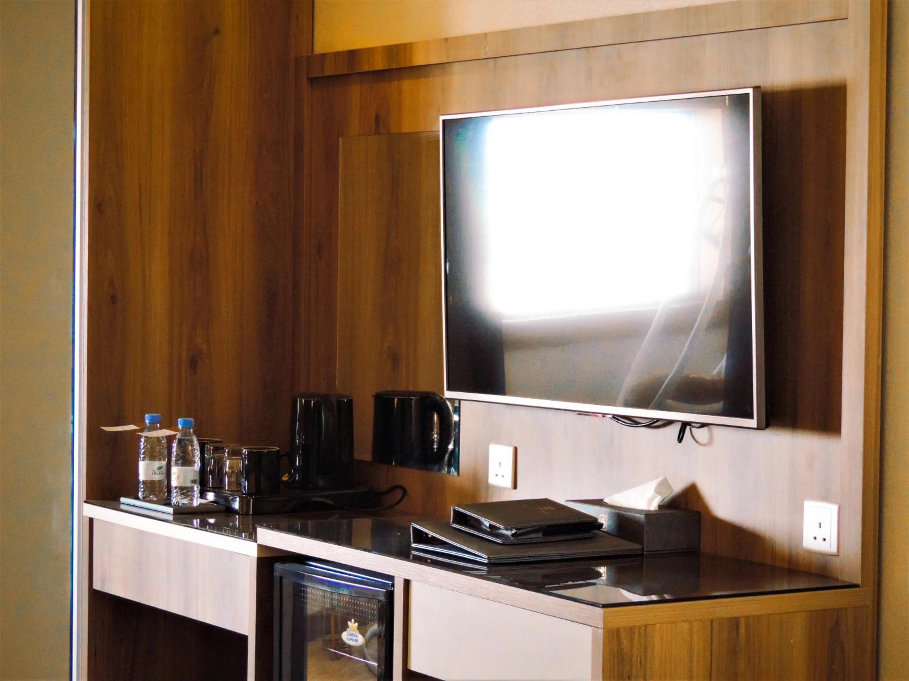 TV and multimedia in Season Star Hotel Madinah