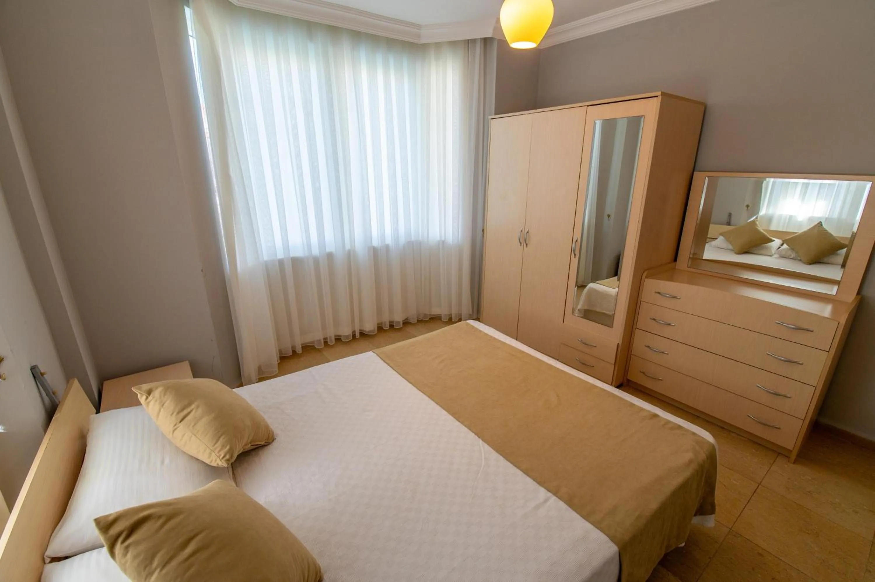 Bedroom, Bed in Sunset Beach Resort Aqua Lettings