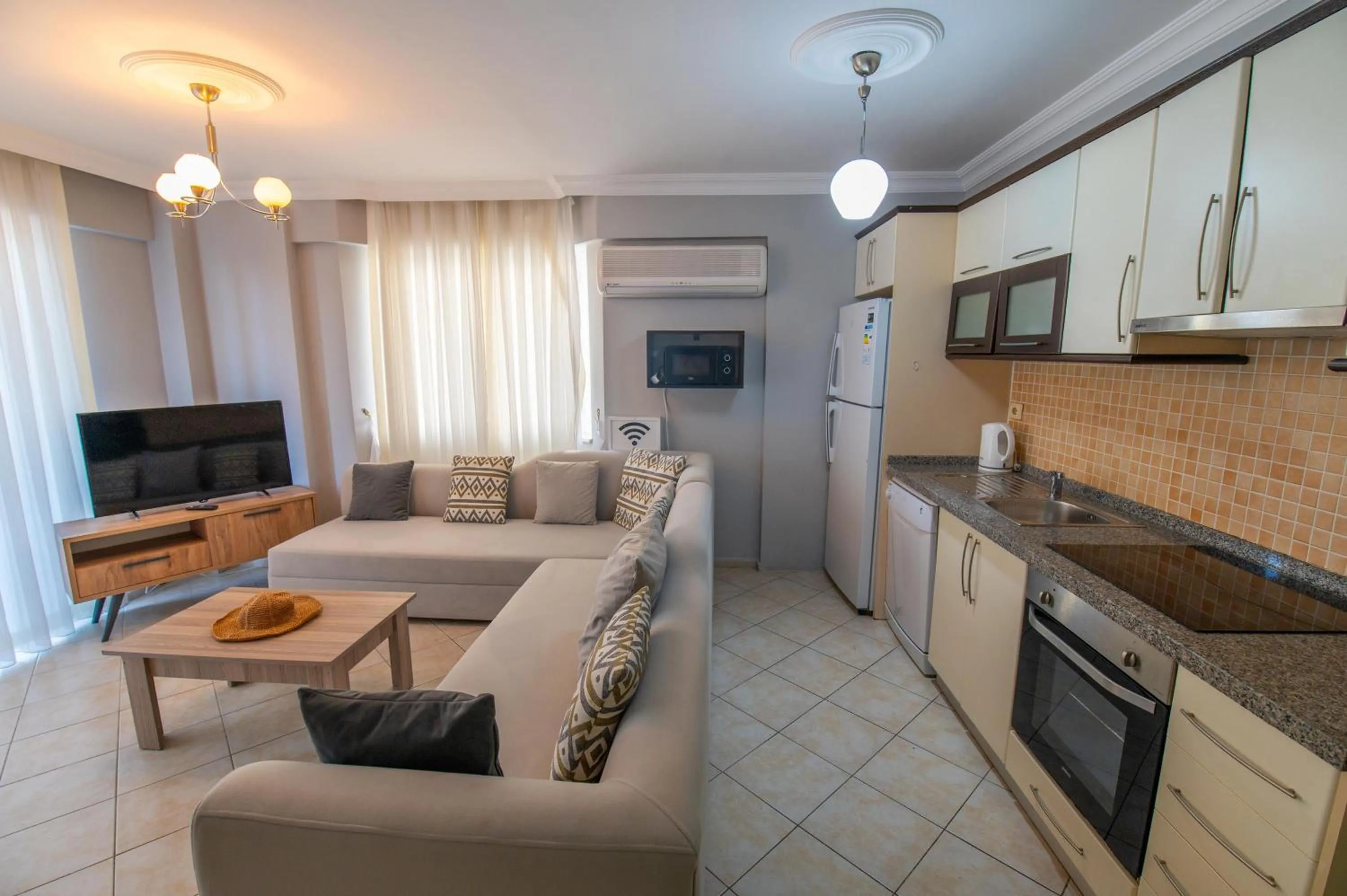 TV and multimedia in Sunset Beach Resort Aqua Lettings