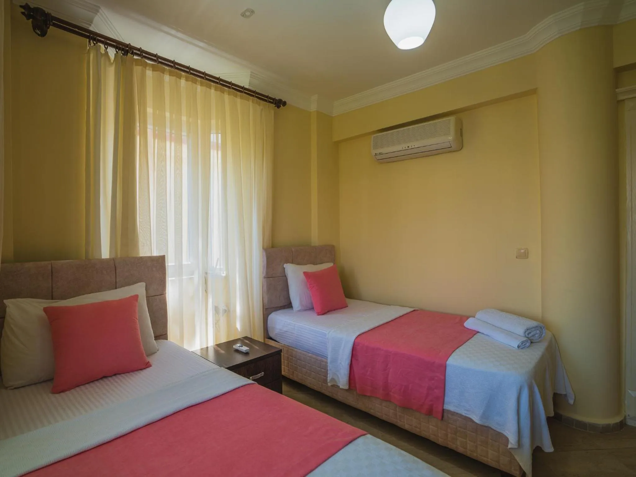 Bedroom, Bed in Sunset Beach Resort Aqua Lettings