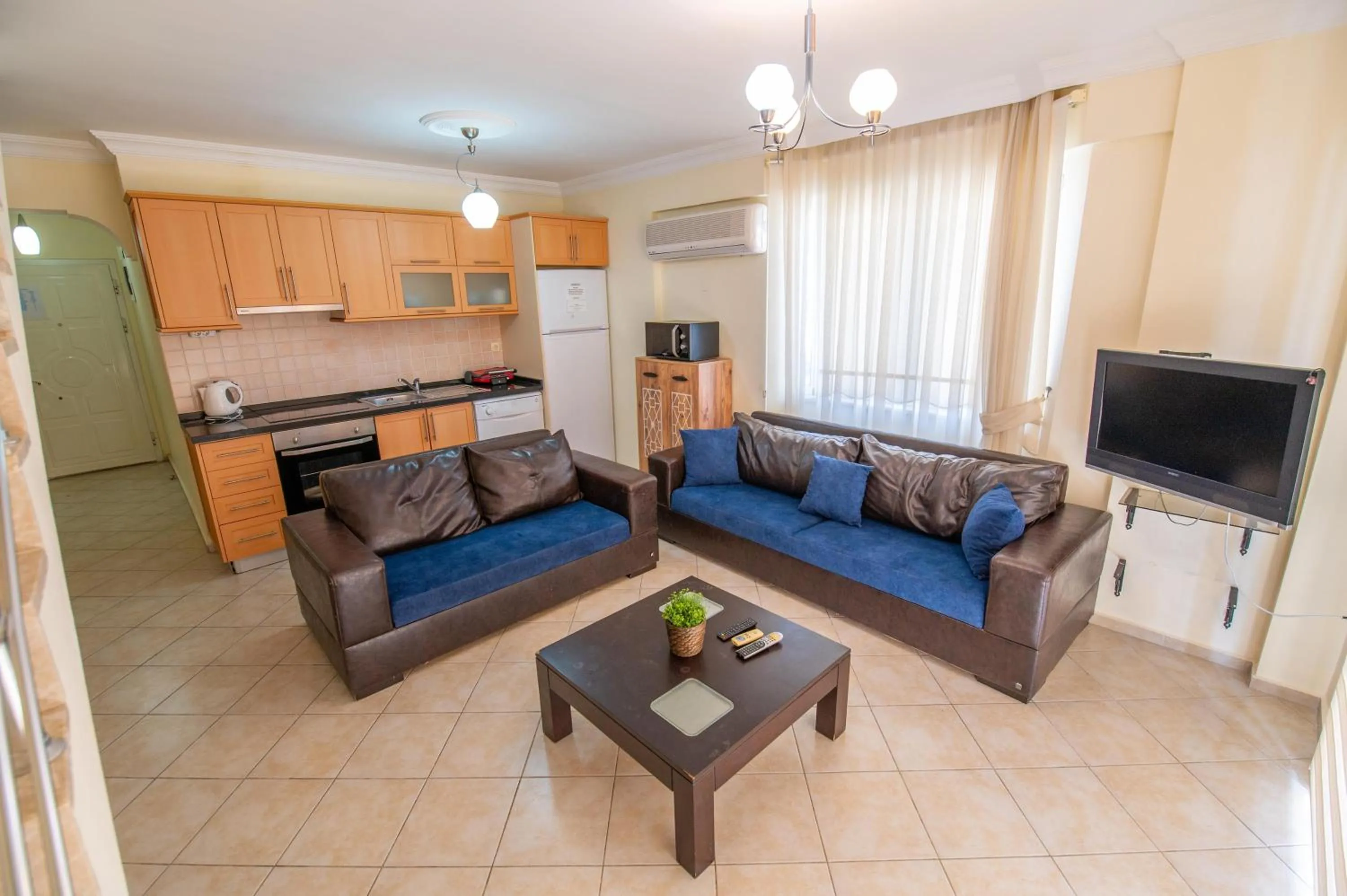 TV and multimedia in Sunset Beach Resort Aqua Lettings