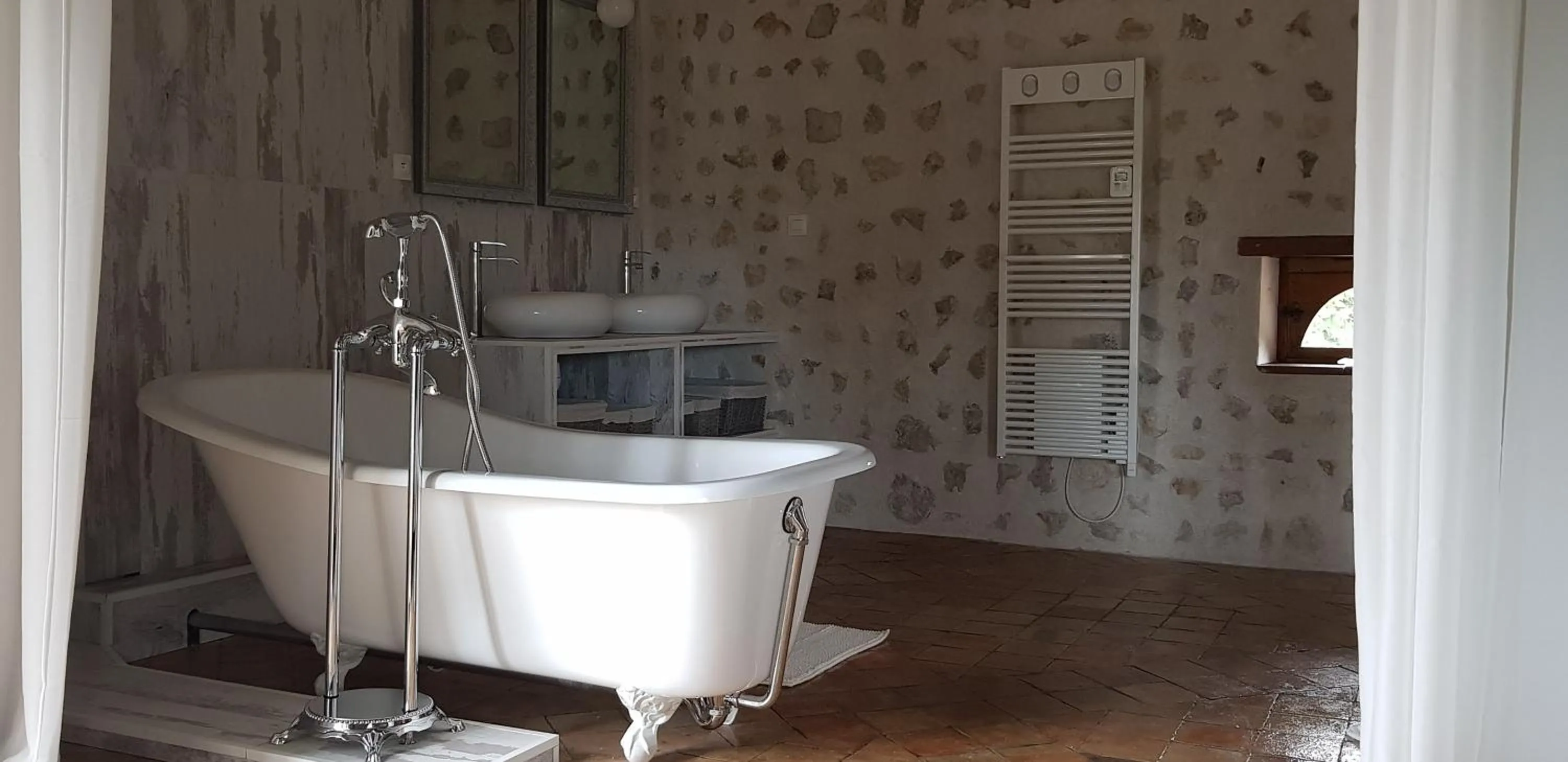 Bathroom in La Maison Josnes de Mady