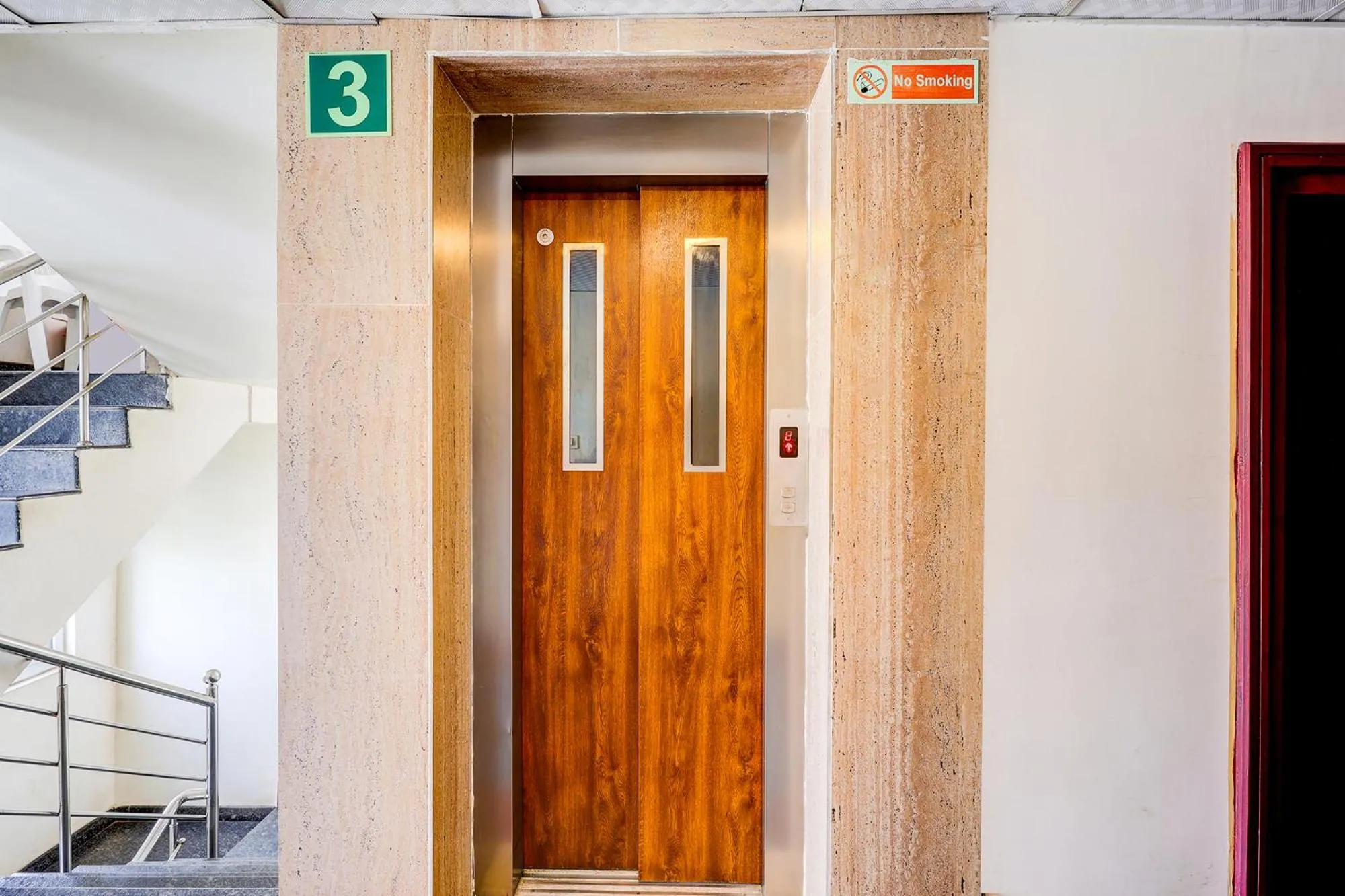 elevator in FabHotel Alfa