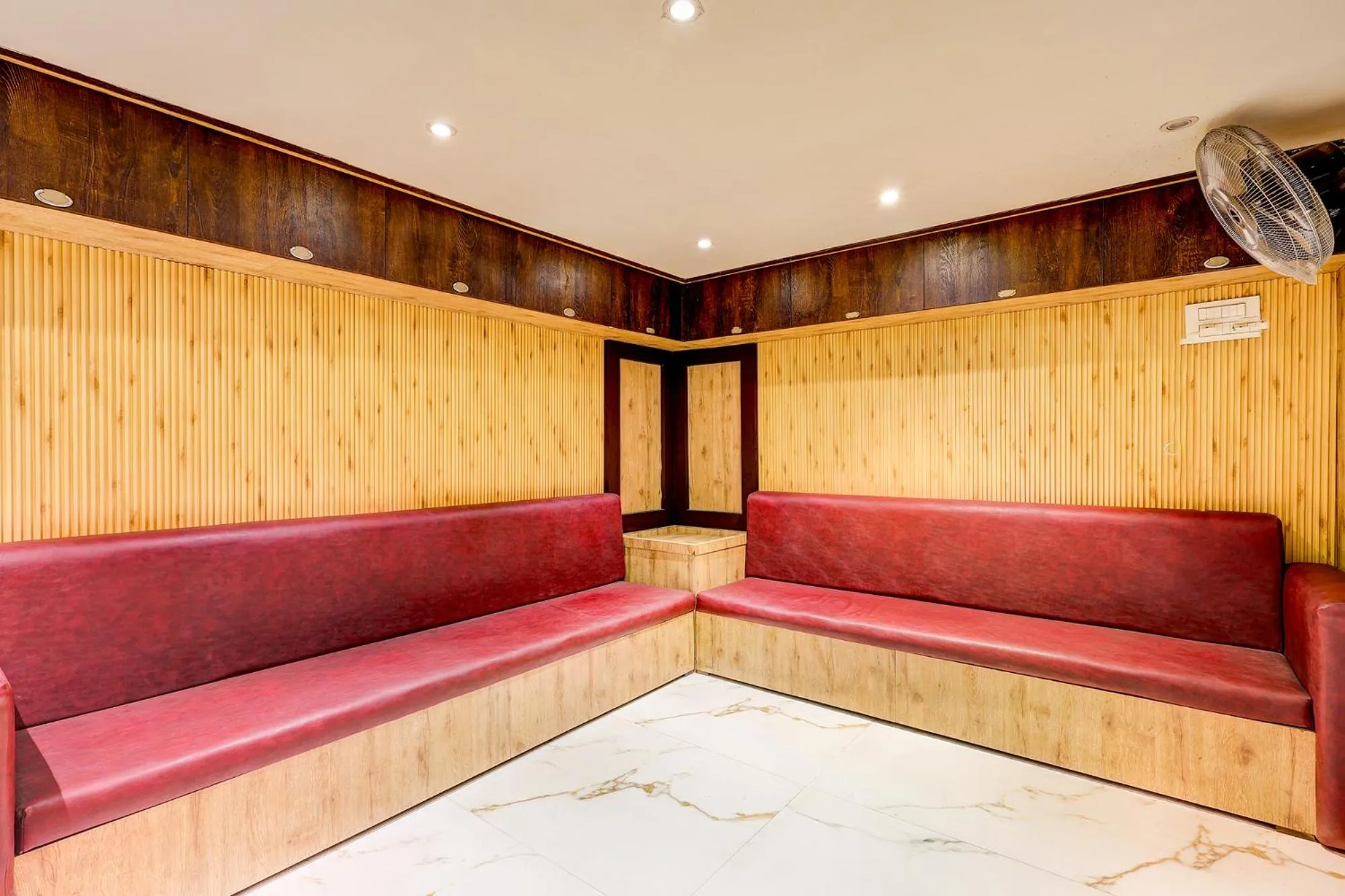 Seating area in FabHotel Alfa