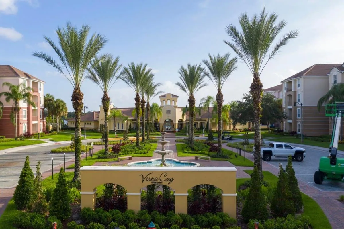 Magnificent 2 Bedroom Apartment Vista Cay Resort 107