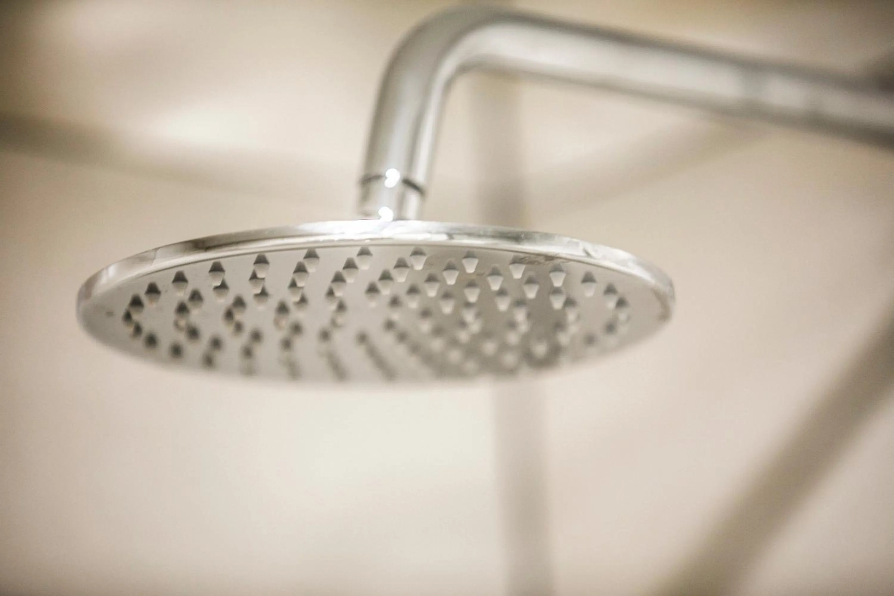 Shower in Nightcap at Excelsior Hotel