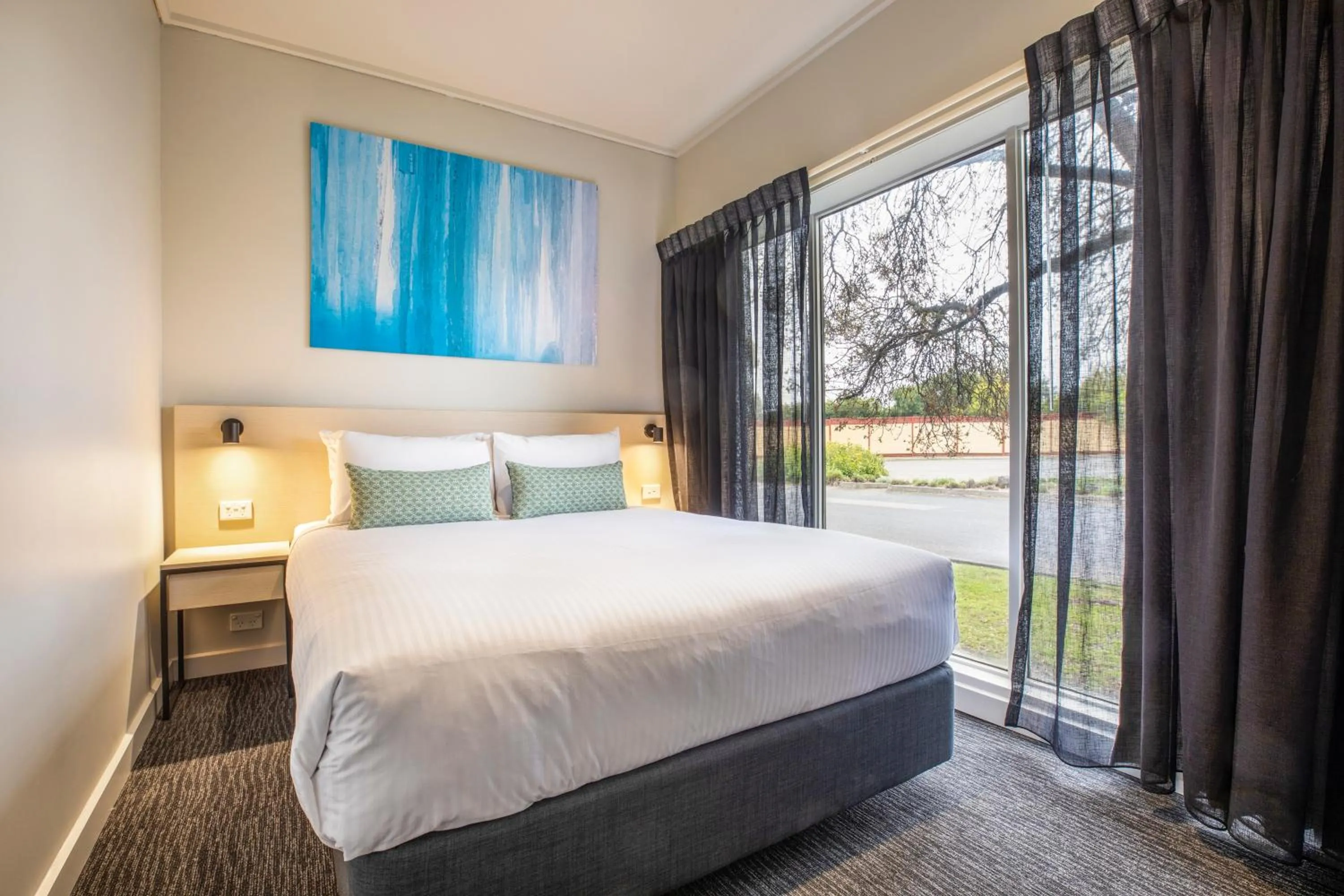 Bed in Nightcap at Excelsior Hotel