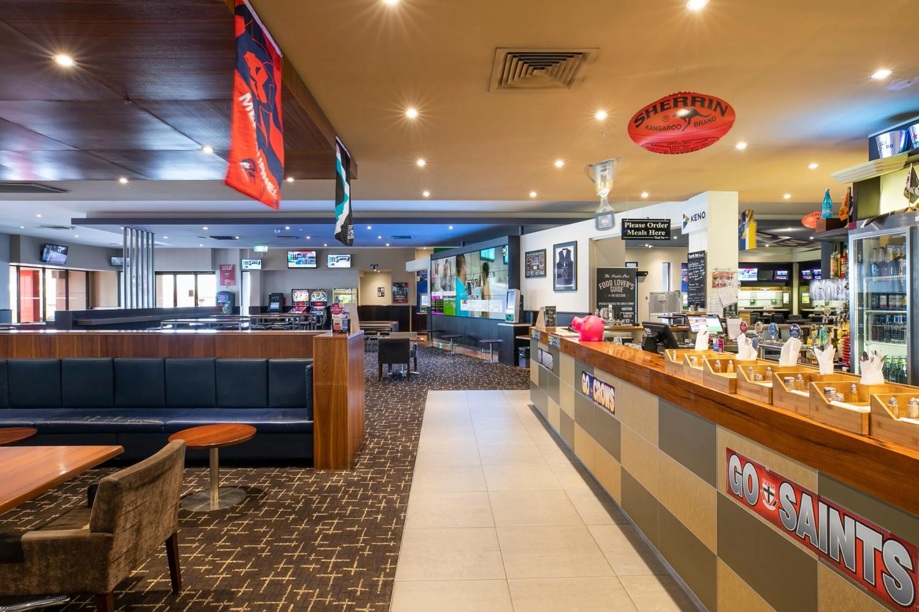 Lounge or bar in Nightcap at Excelsior Hotel