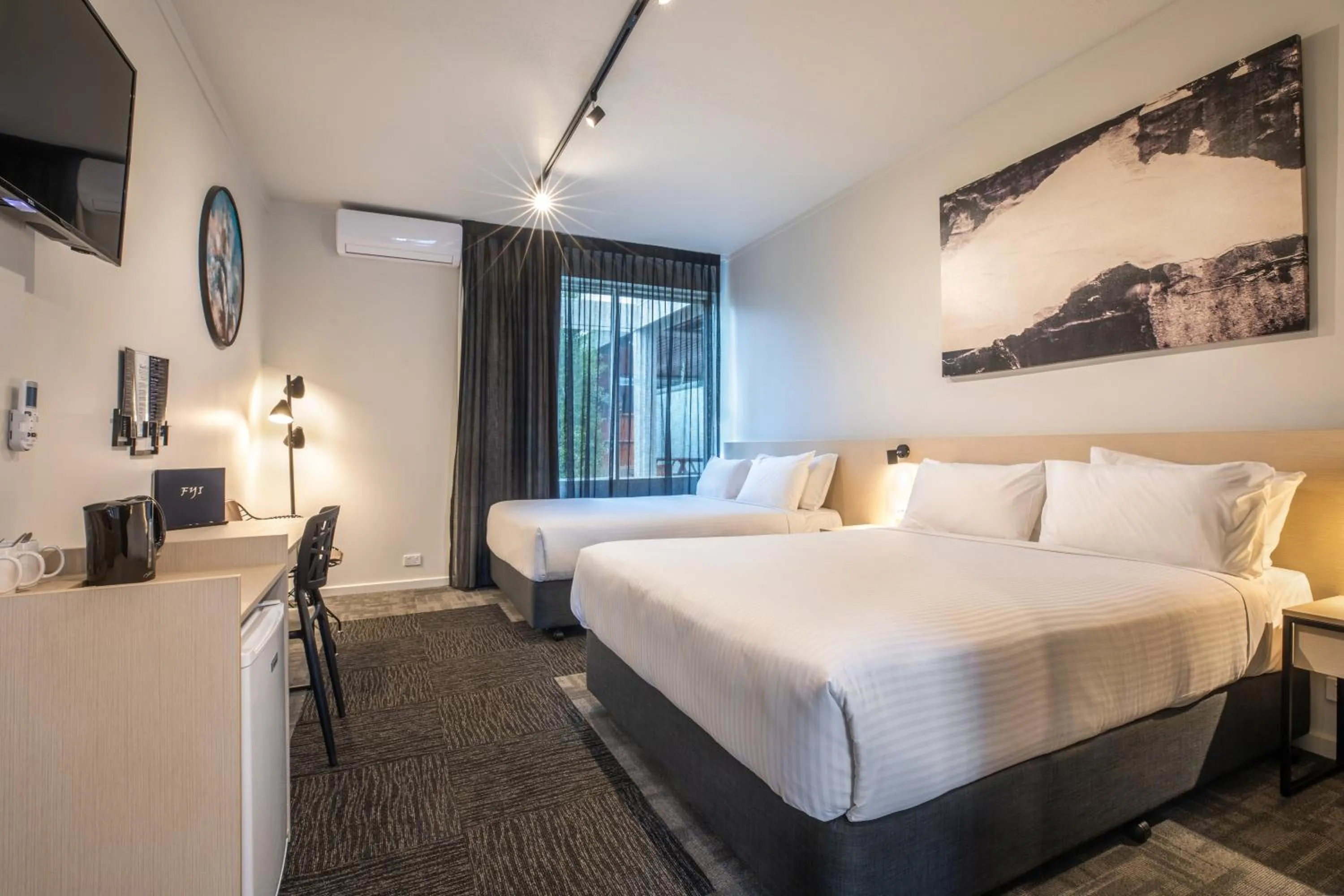 TV and multimedia, Bed in Nightcap at Keysborough Hotel