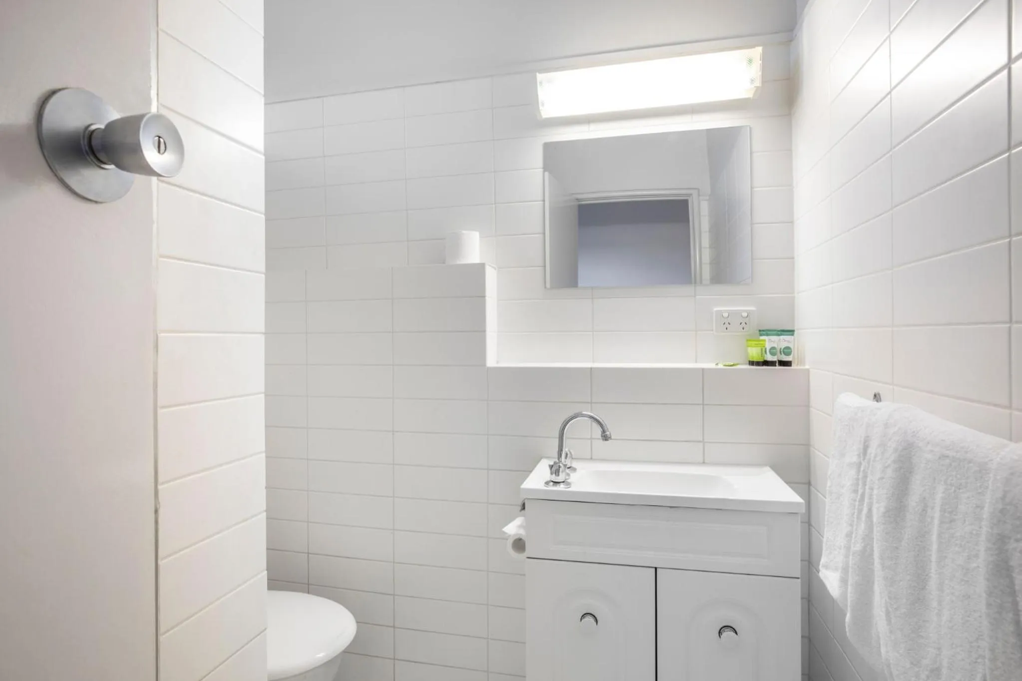 Bathroom in Meadow Inn Hotel-Motel