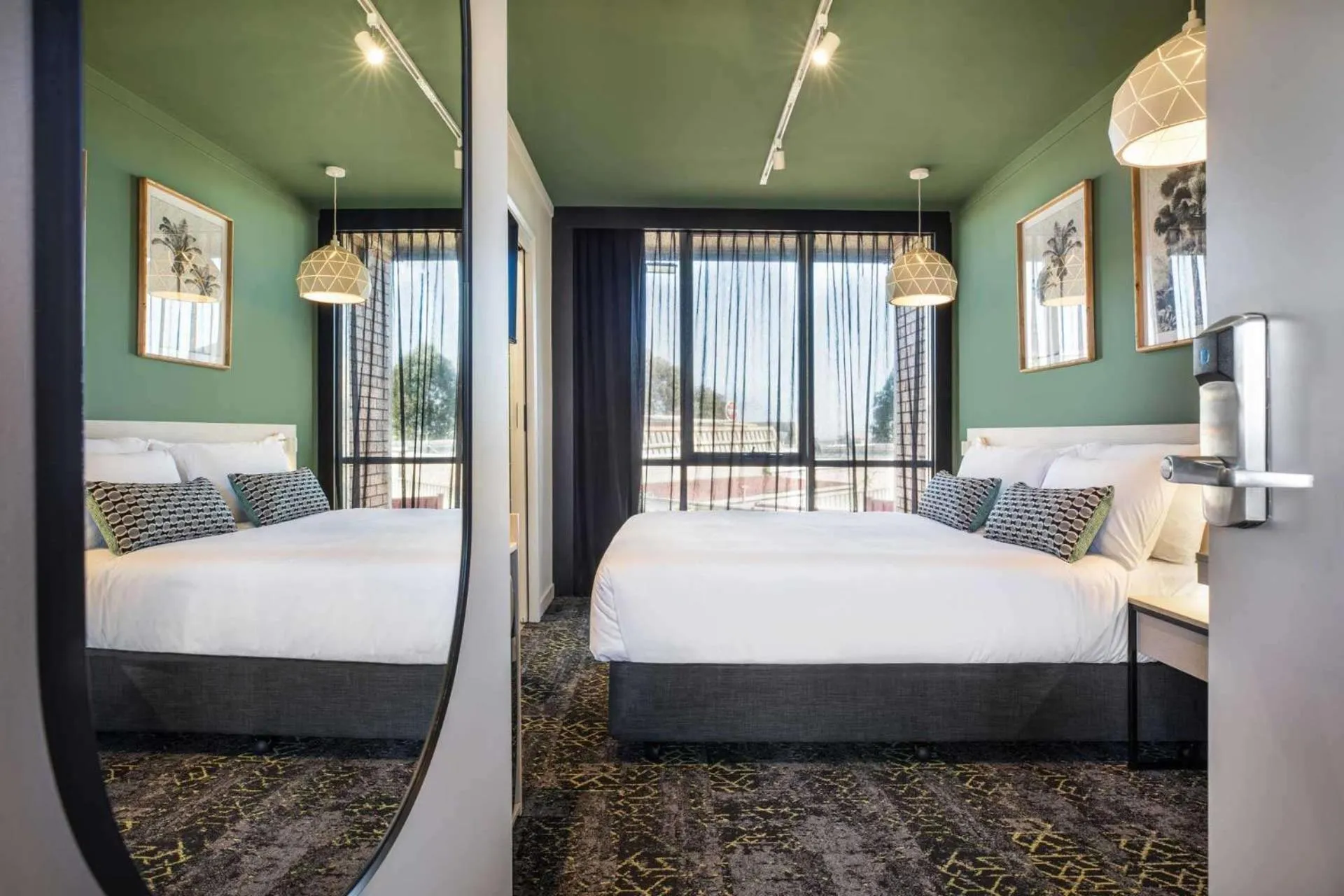 Bedroom, Bed in Nightcap at Morwell Hotel