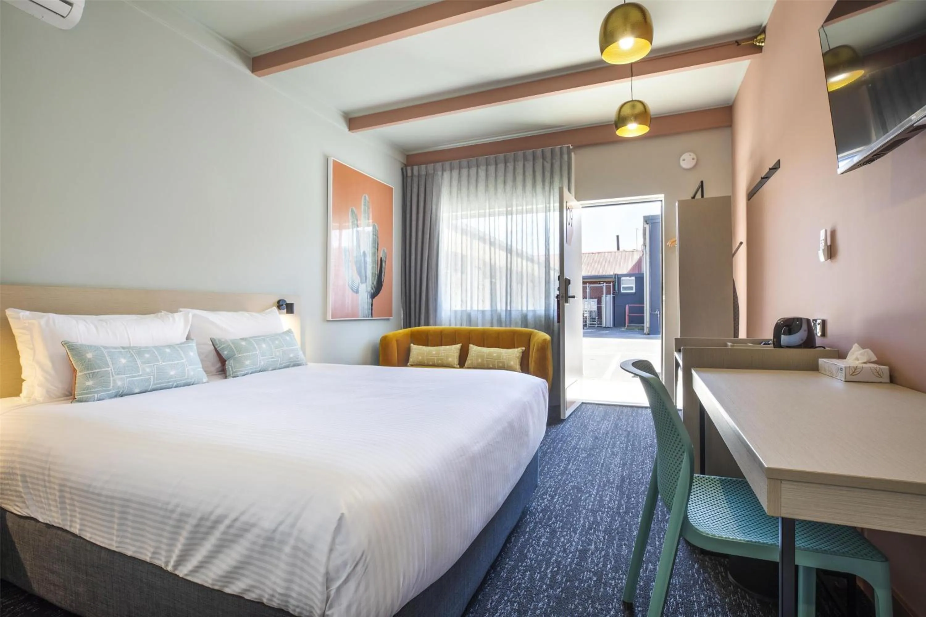 Bedroom, Bed in Nightcap at Sandbelt Hotel