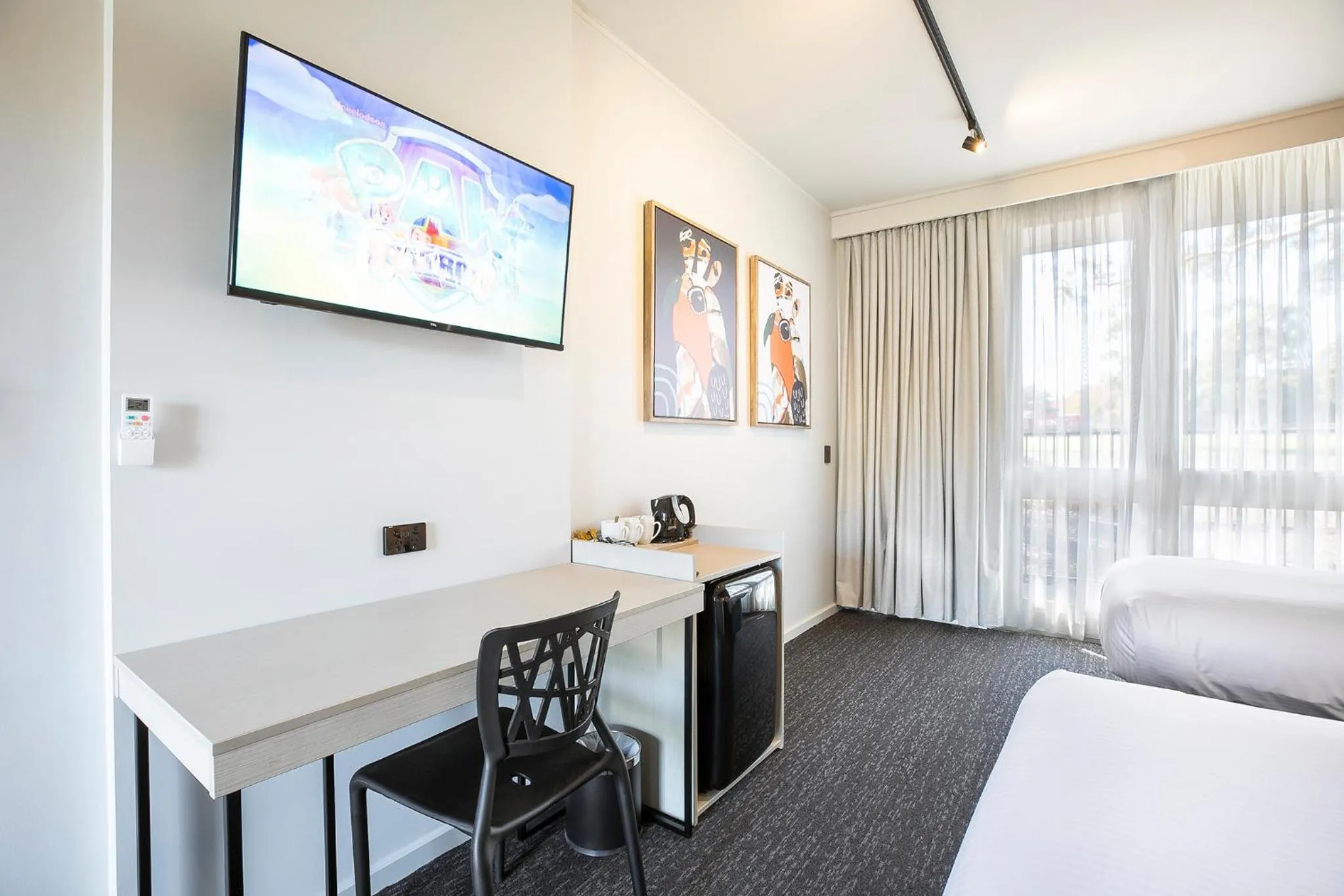 TV and multimedia, Bed in Nightcap at Sandown Park Hotel