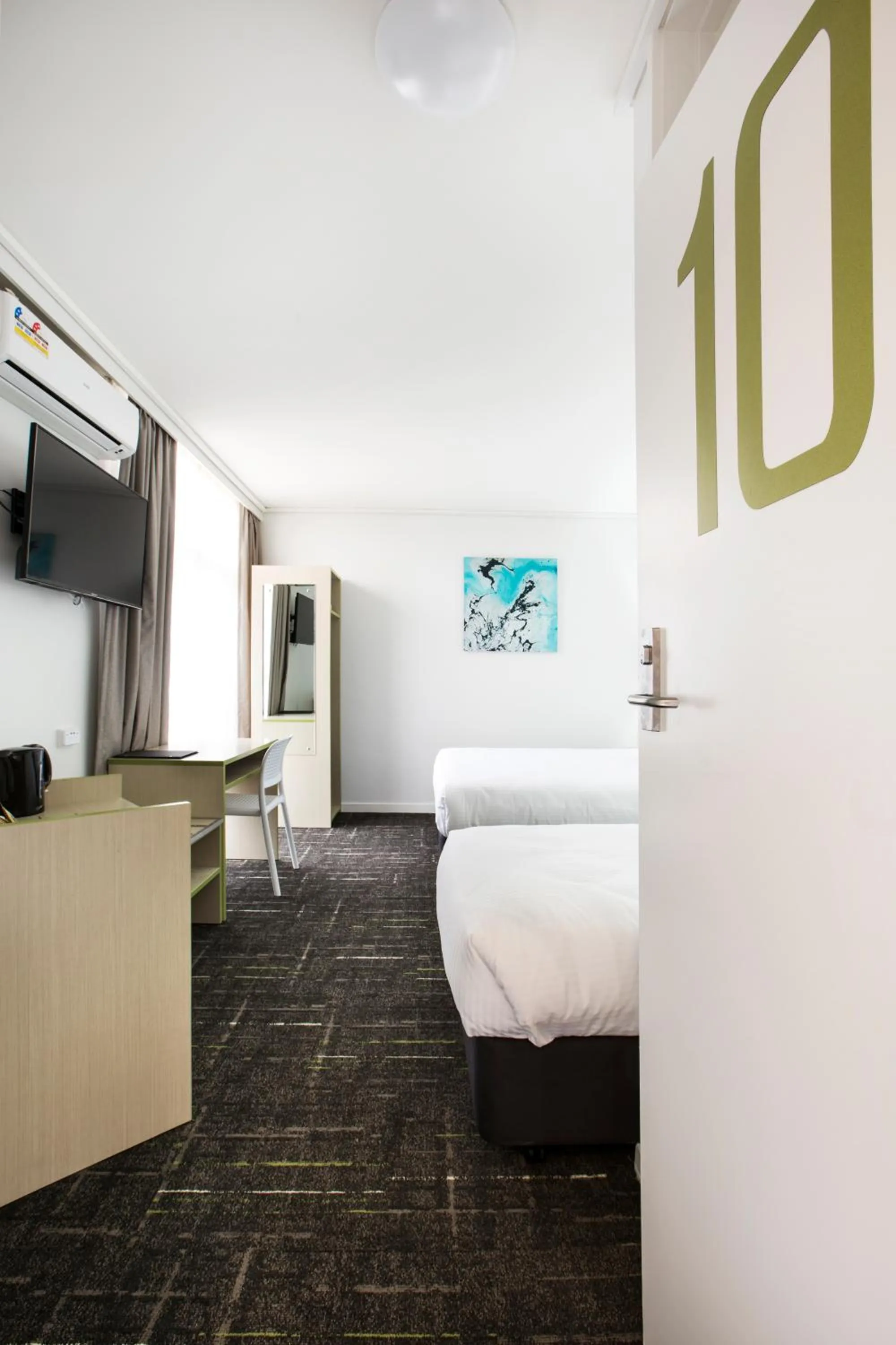 Bed in Nightcap at Sandringham Hotel