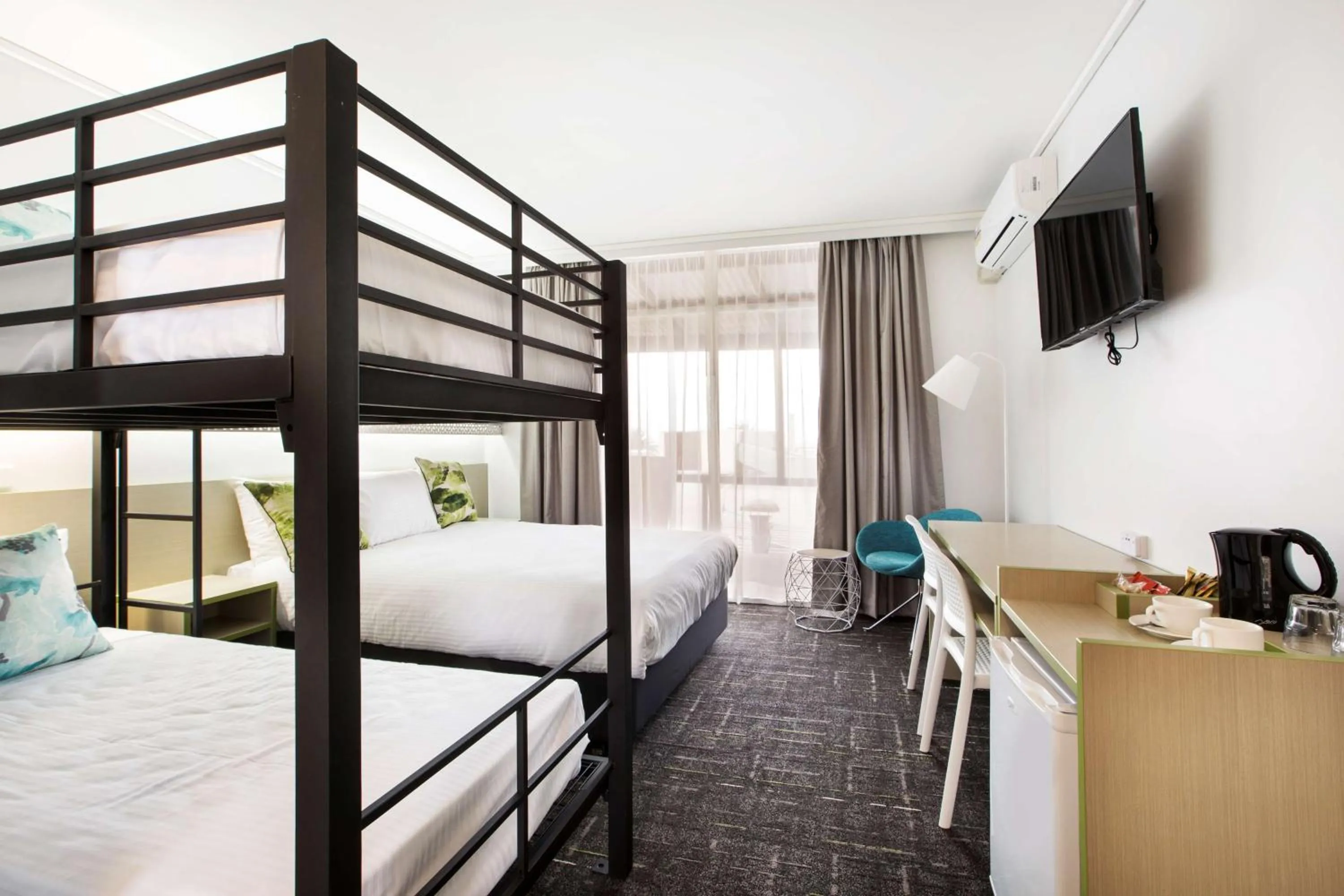 Bedroom, Bed in Nightcap at Sandringham Hotel