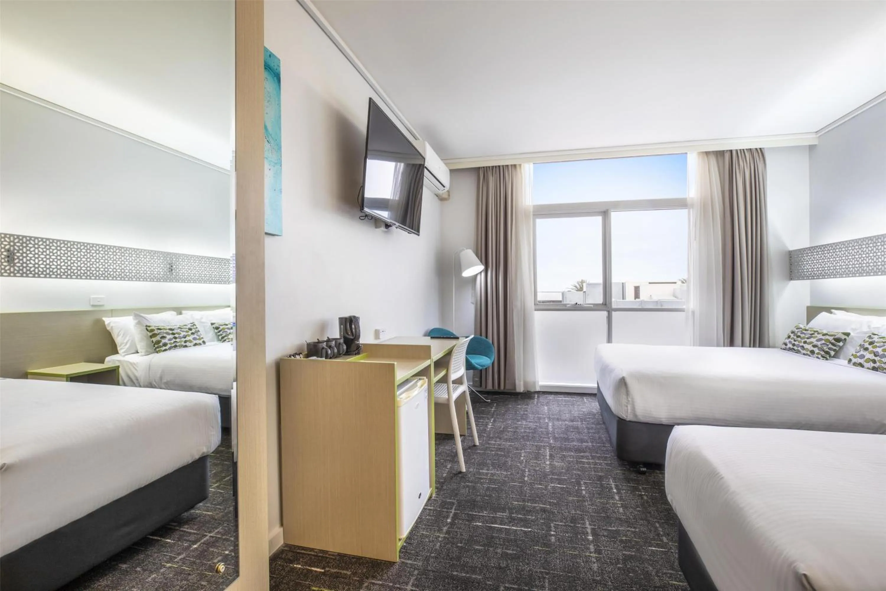 Bedroom, Bed in Nightcap at Sandringham Hotel