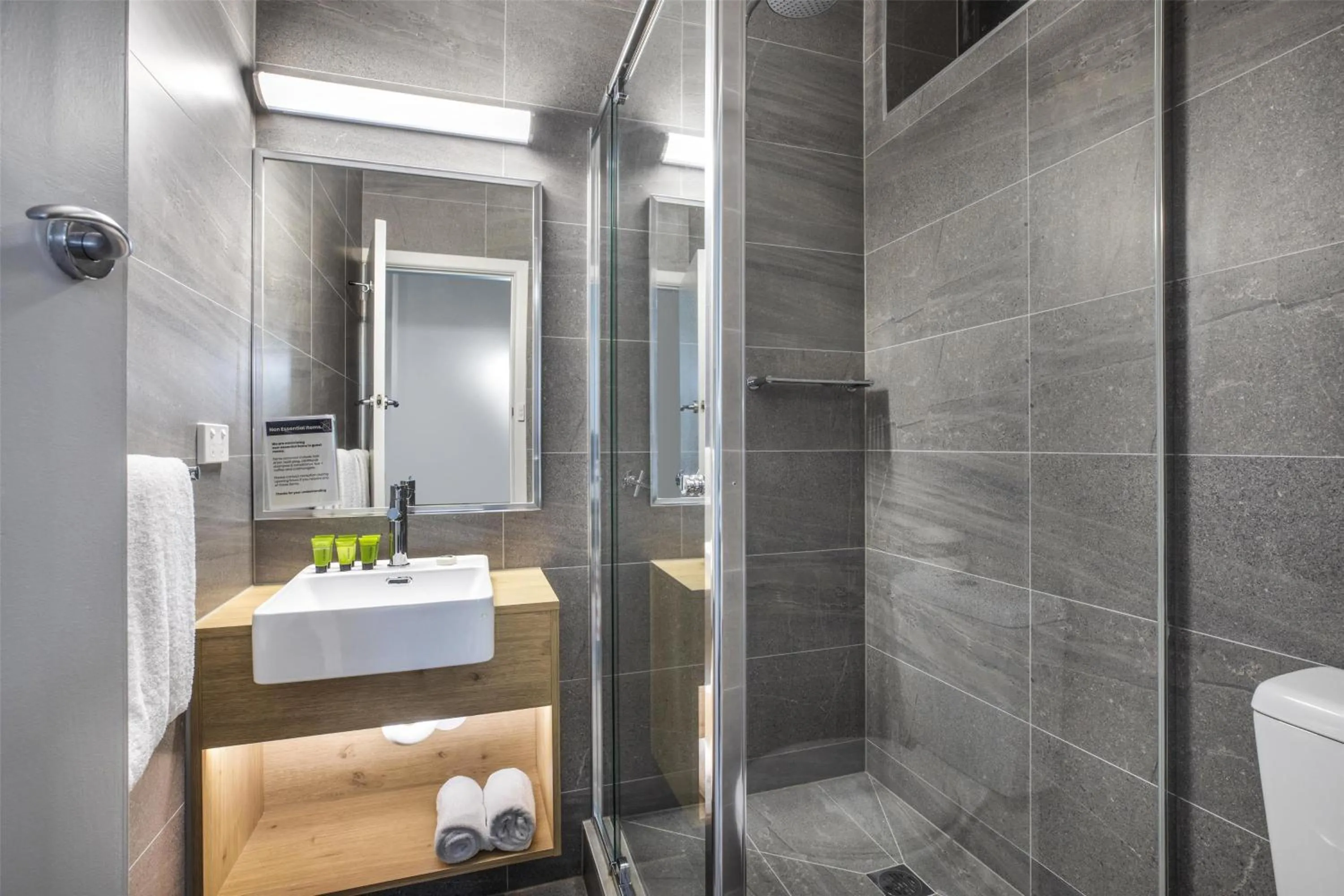 Bathroom in Nightcap at Skyways Hotel