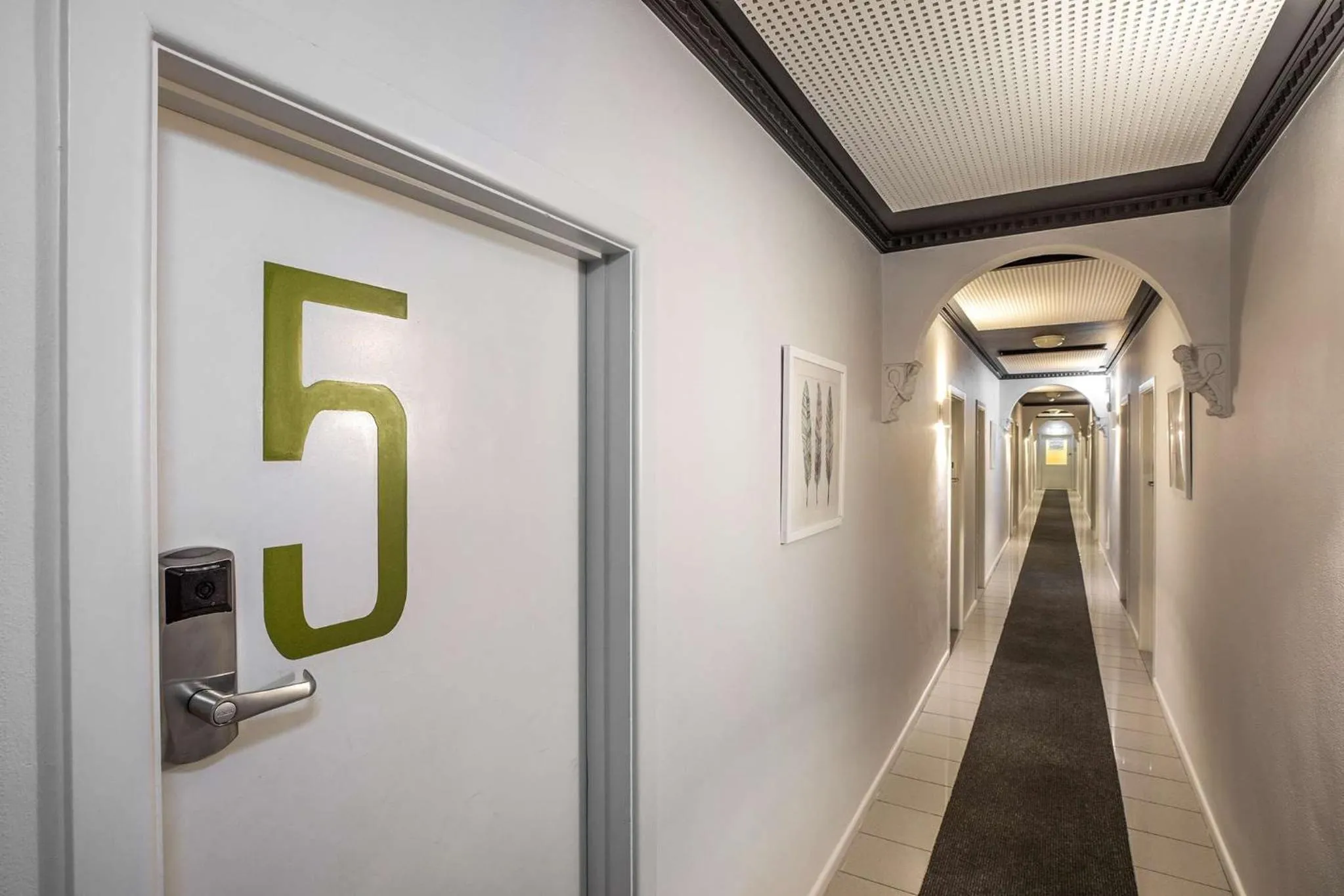 Lobby or reception in Nightcap at Skyways Hotel