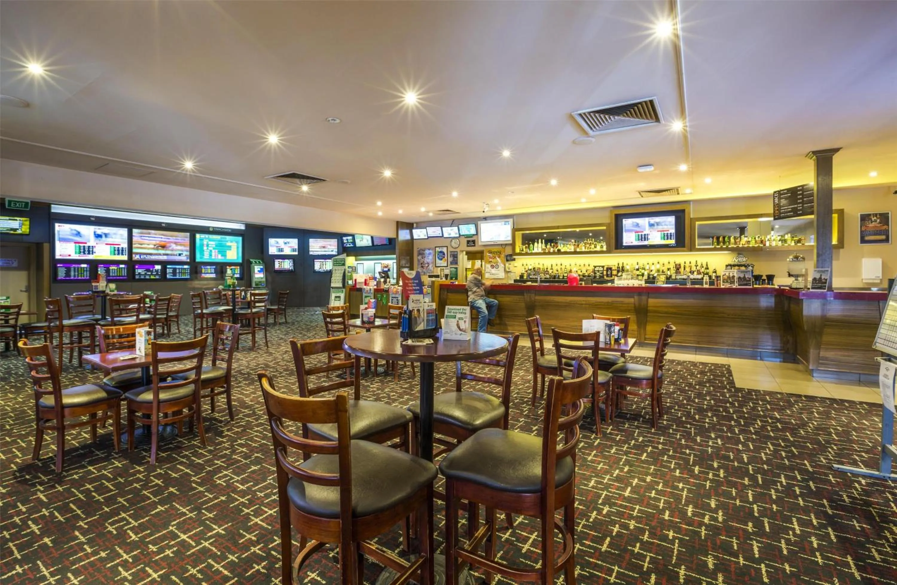 Lounge or bar in Nightcap at Sylvania Hotel