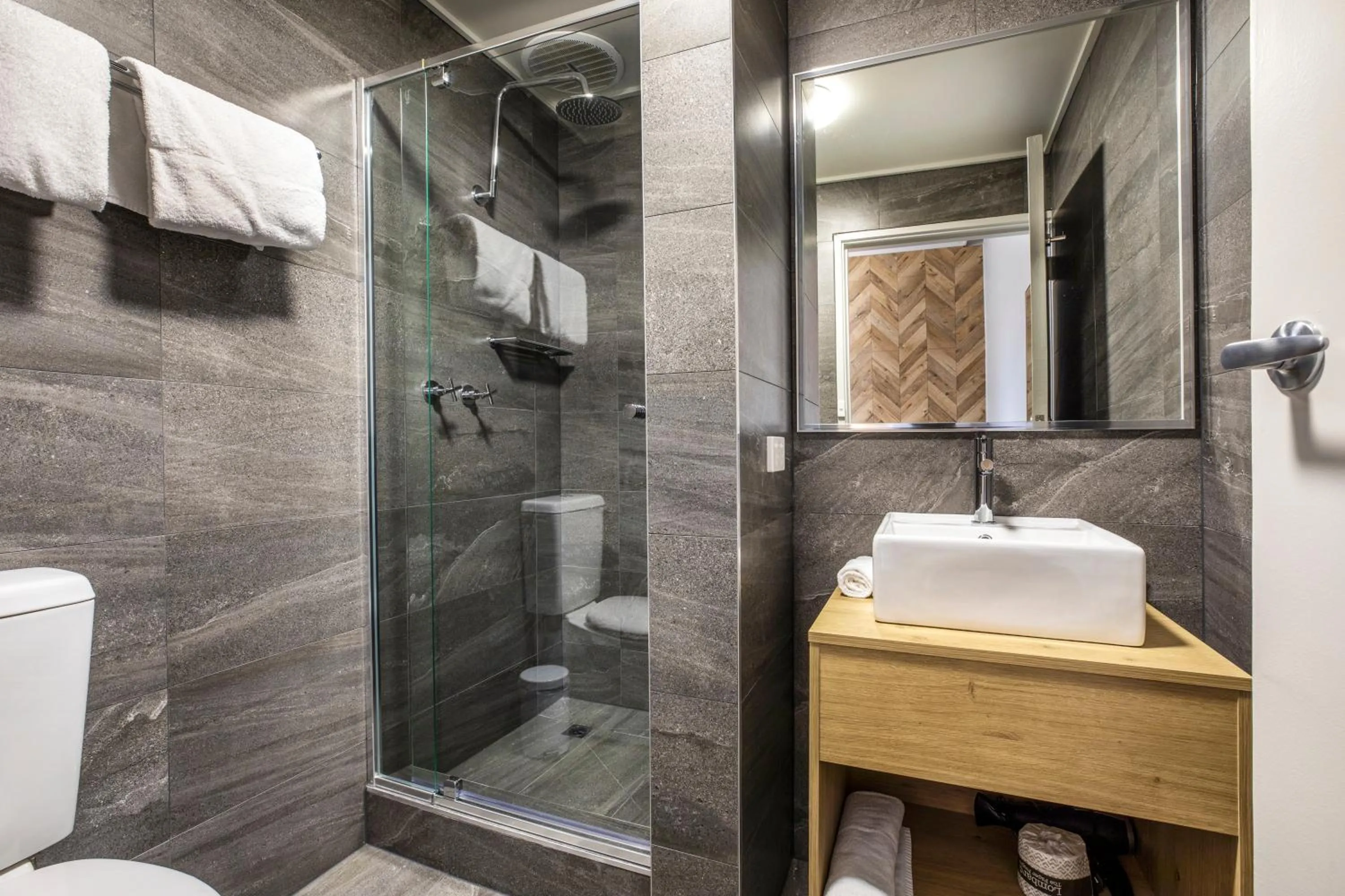 Bathroom in Nightcap at Sylvania Hotel