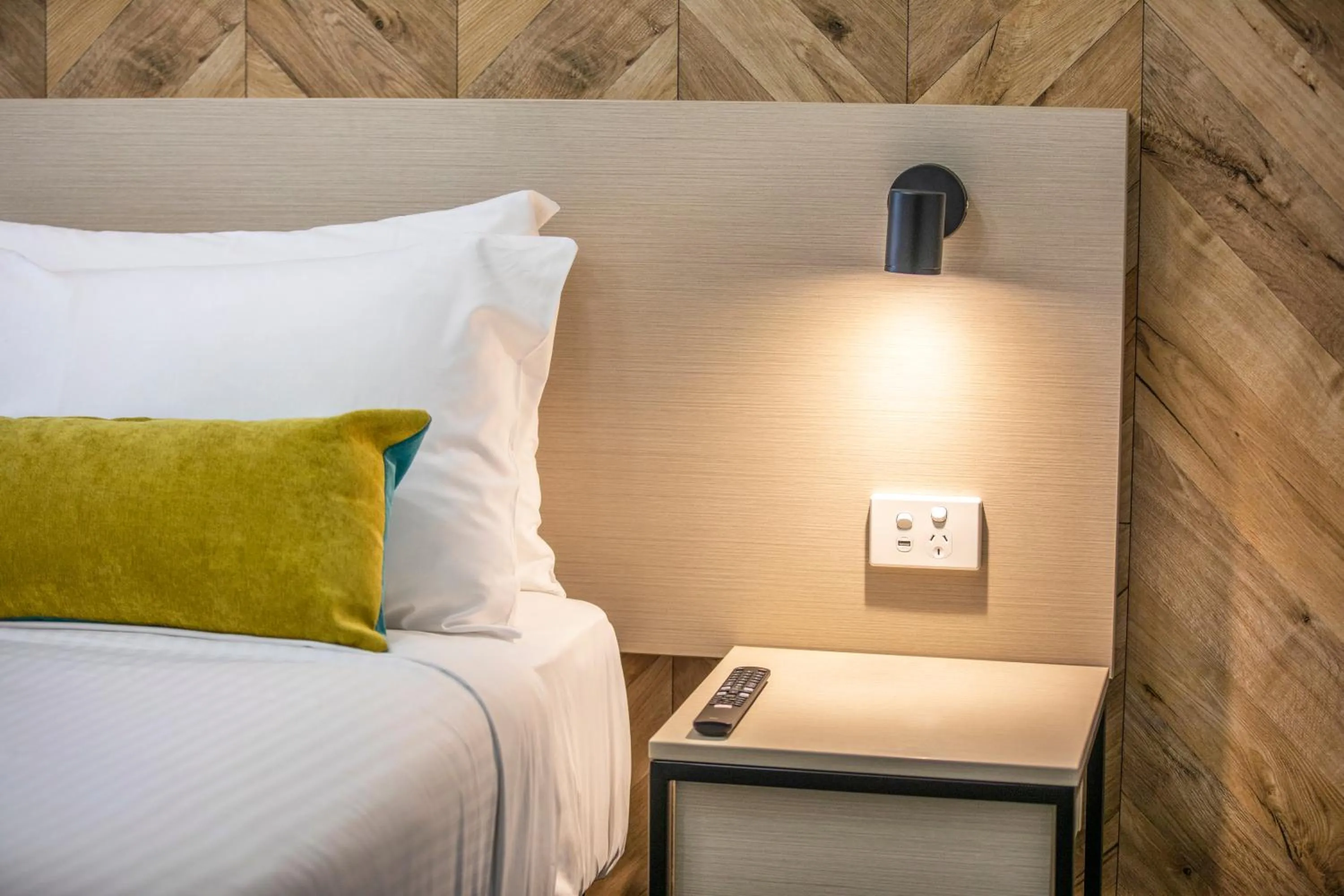 Bedroom, Bed in Nightcap at Sylvania Hotel