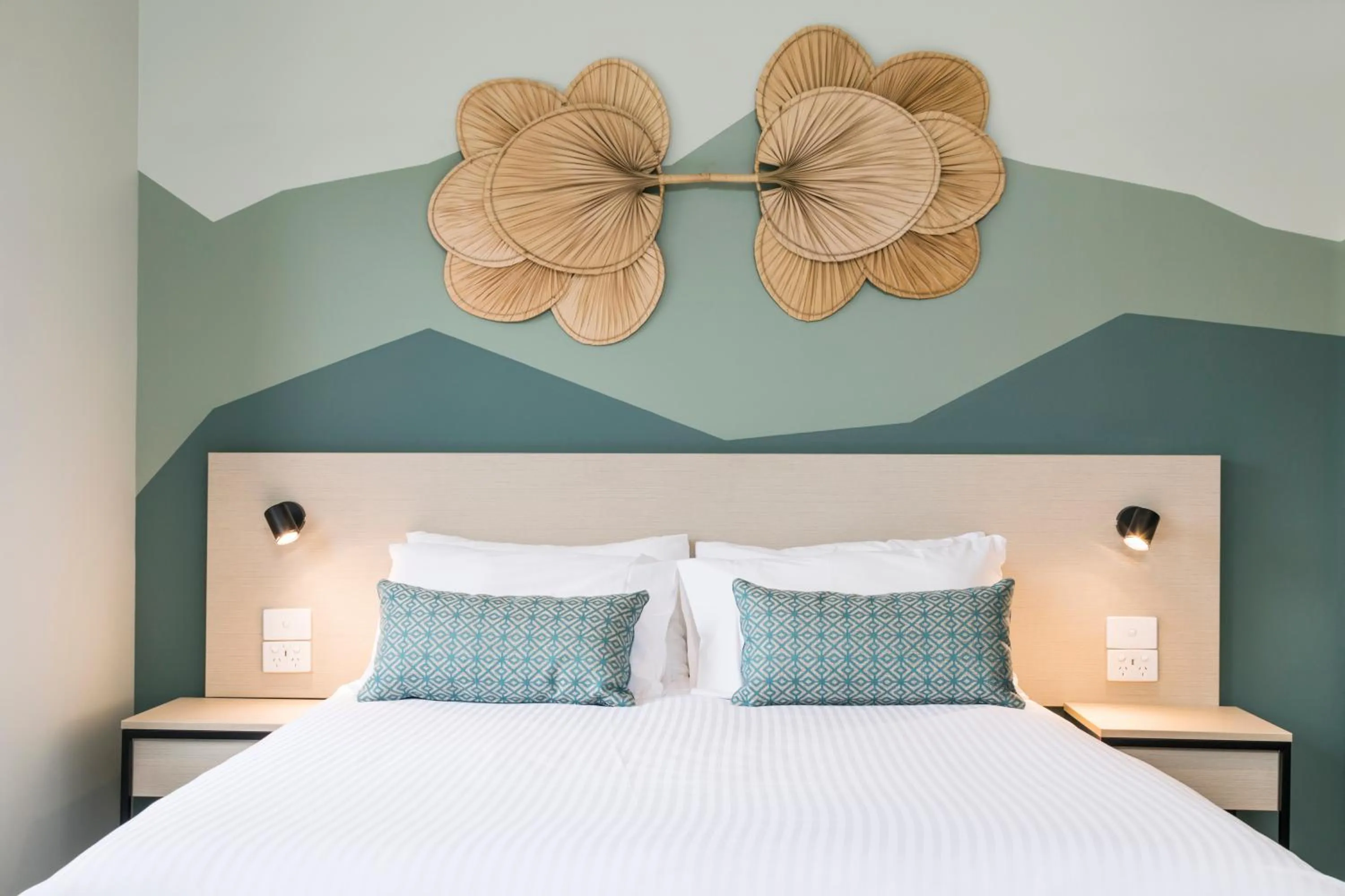 Bed in Nightcap at Atherton Hotel