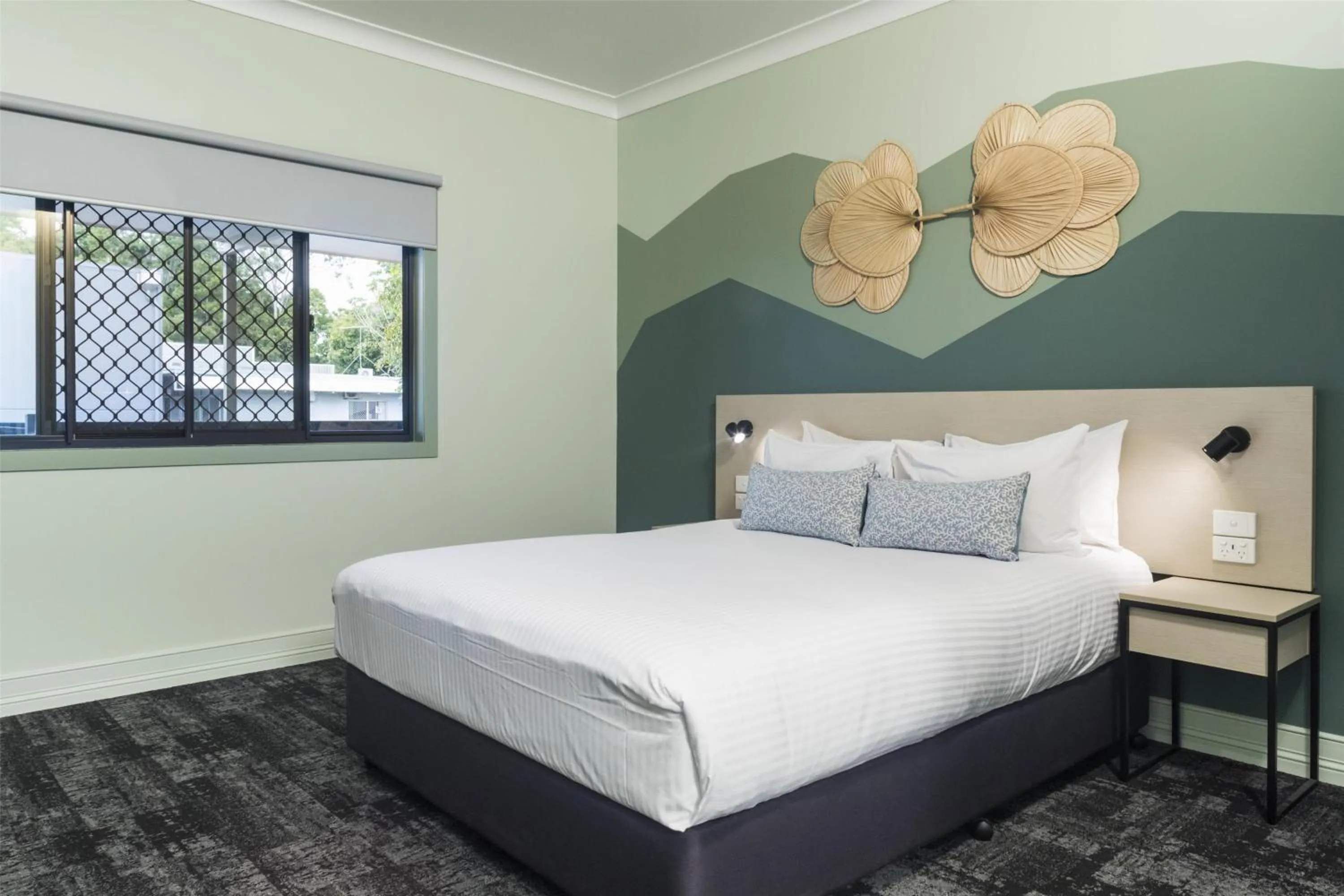 Bedroom, Bed in Nightcap at Atherton Hotel