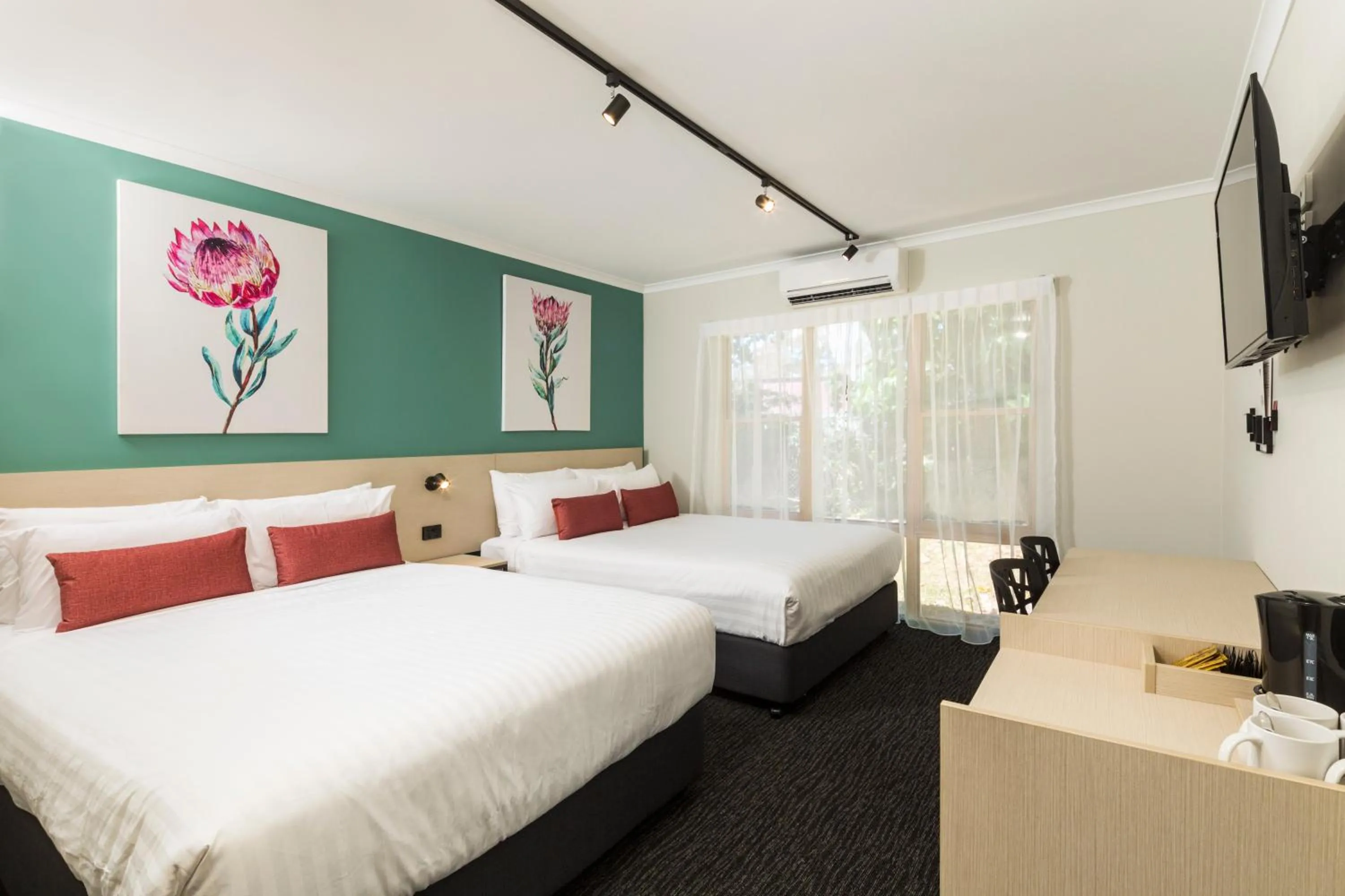 Bed in Nightcap At Balaclava Hotel