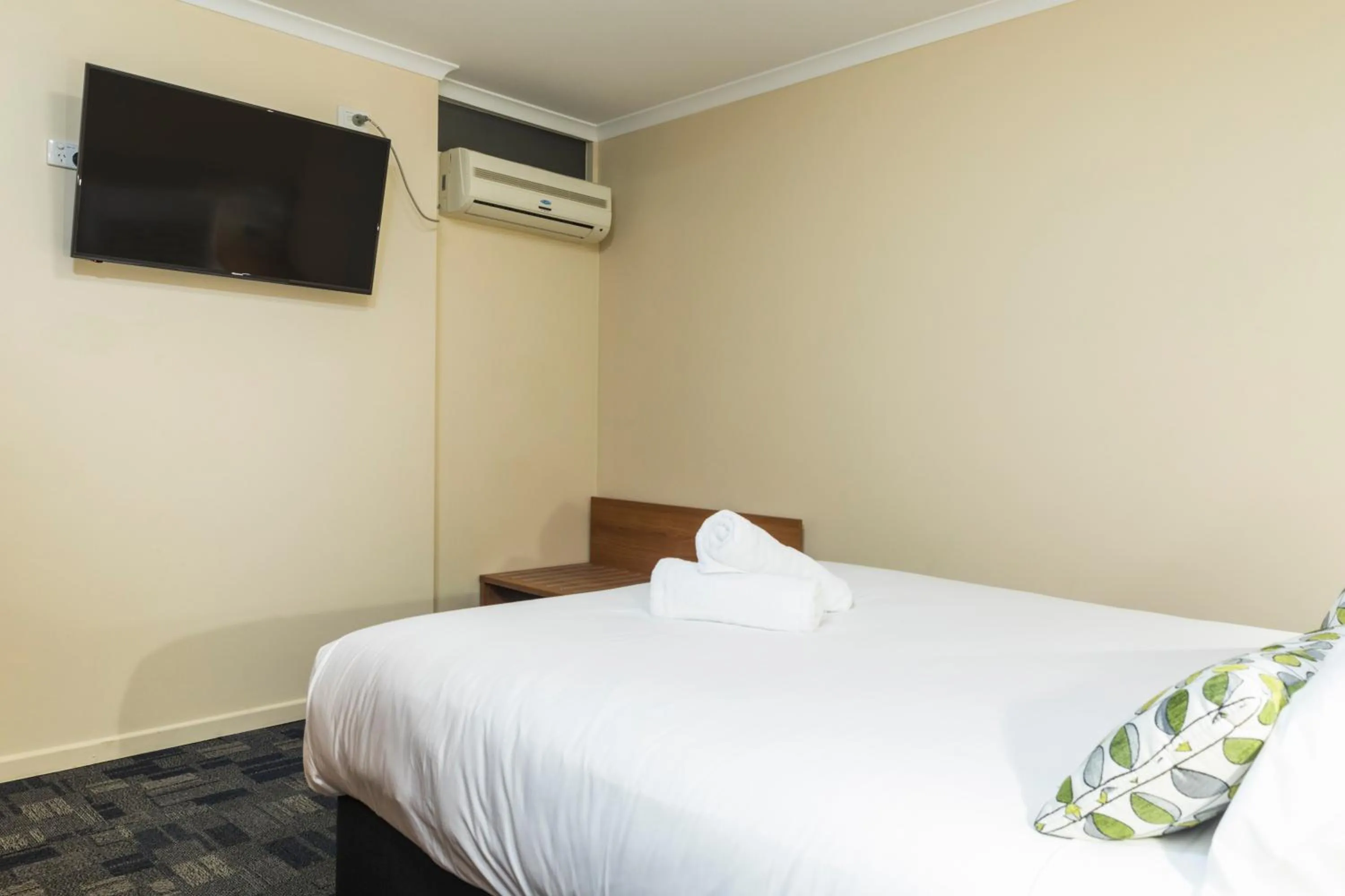 Bed in Nightcap At Balaclava Hotel