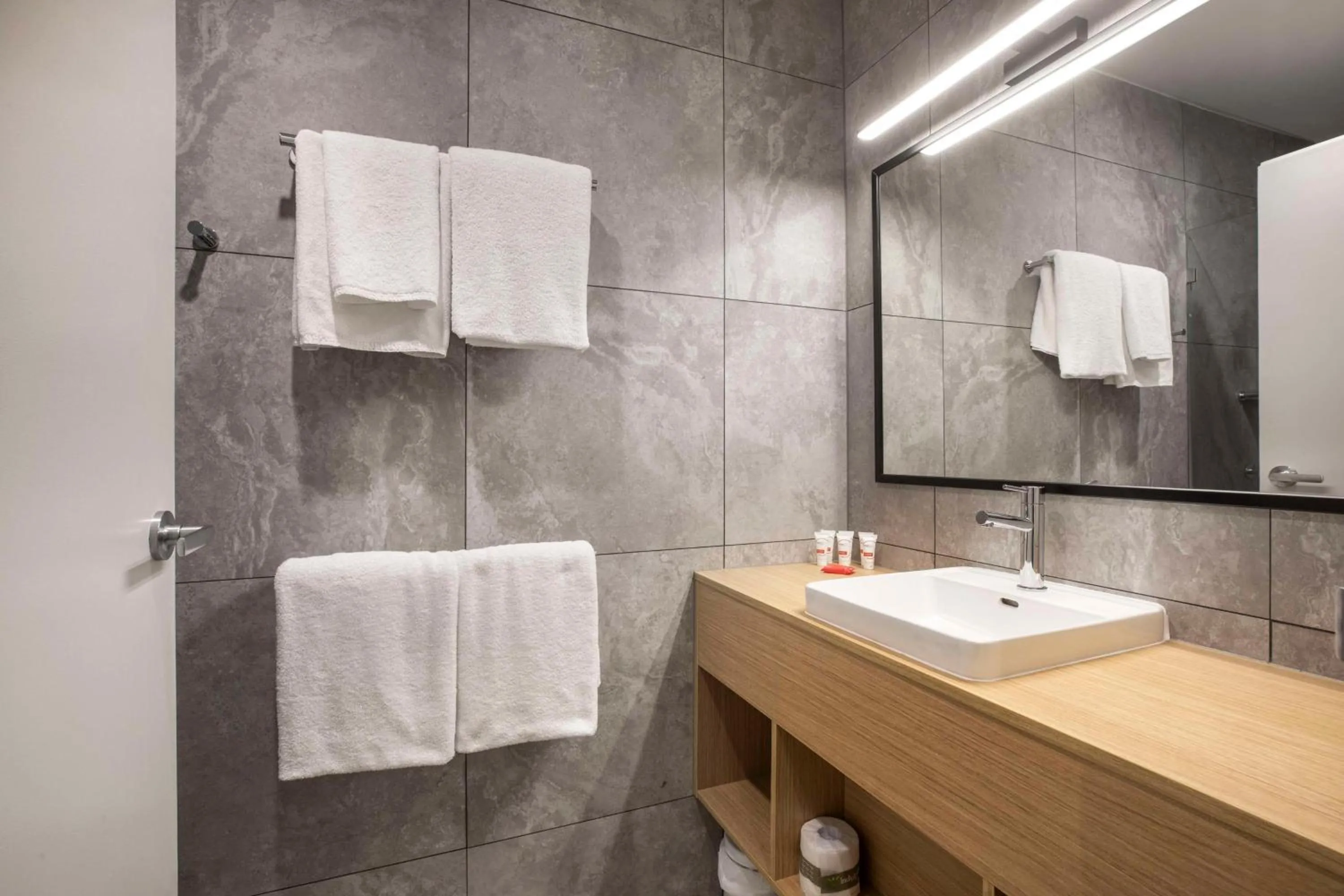 Bathroom in Nightcap at Dalrymple Hotel